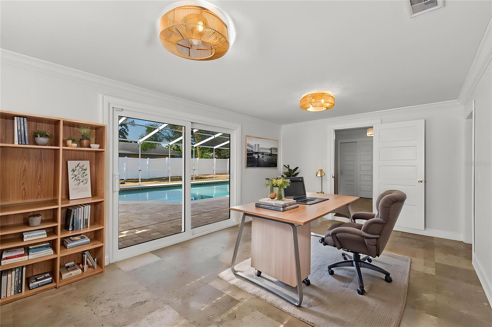 Image 18 of 40 For 10916 Carrollwood Drive