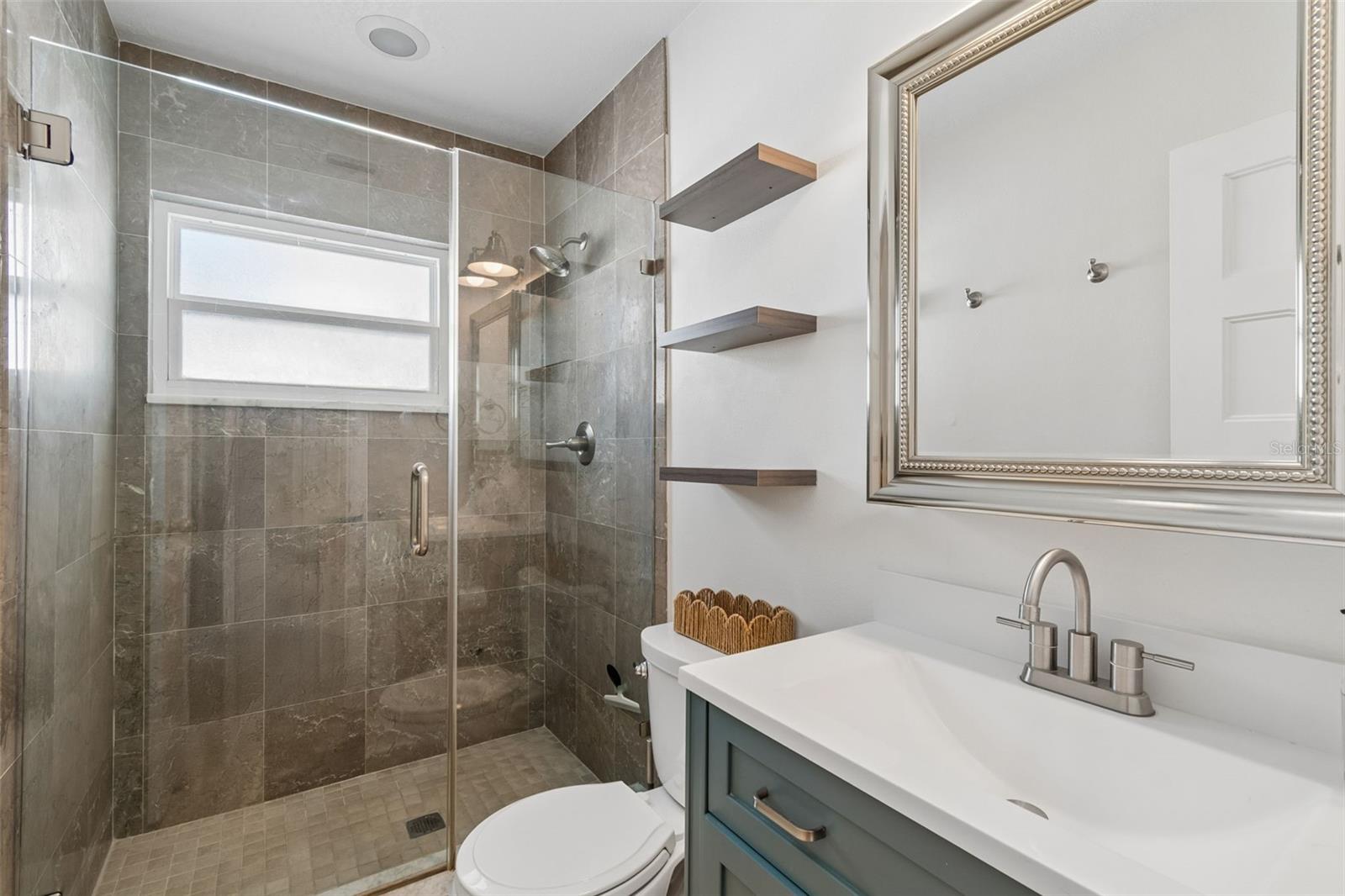 Image 24 of 40 For 10916 Carrollwood Drive