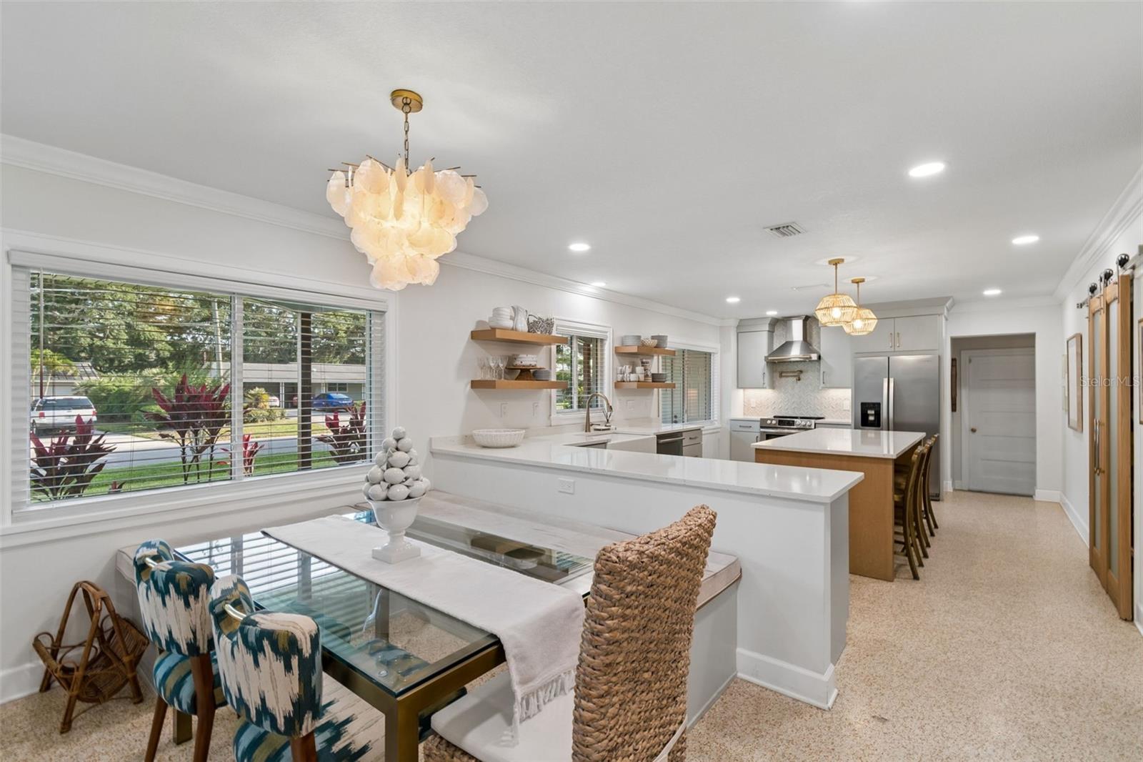 Image 8 of 40 For 10916 Carrollwood Drive