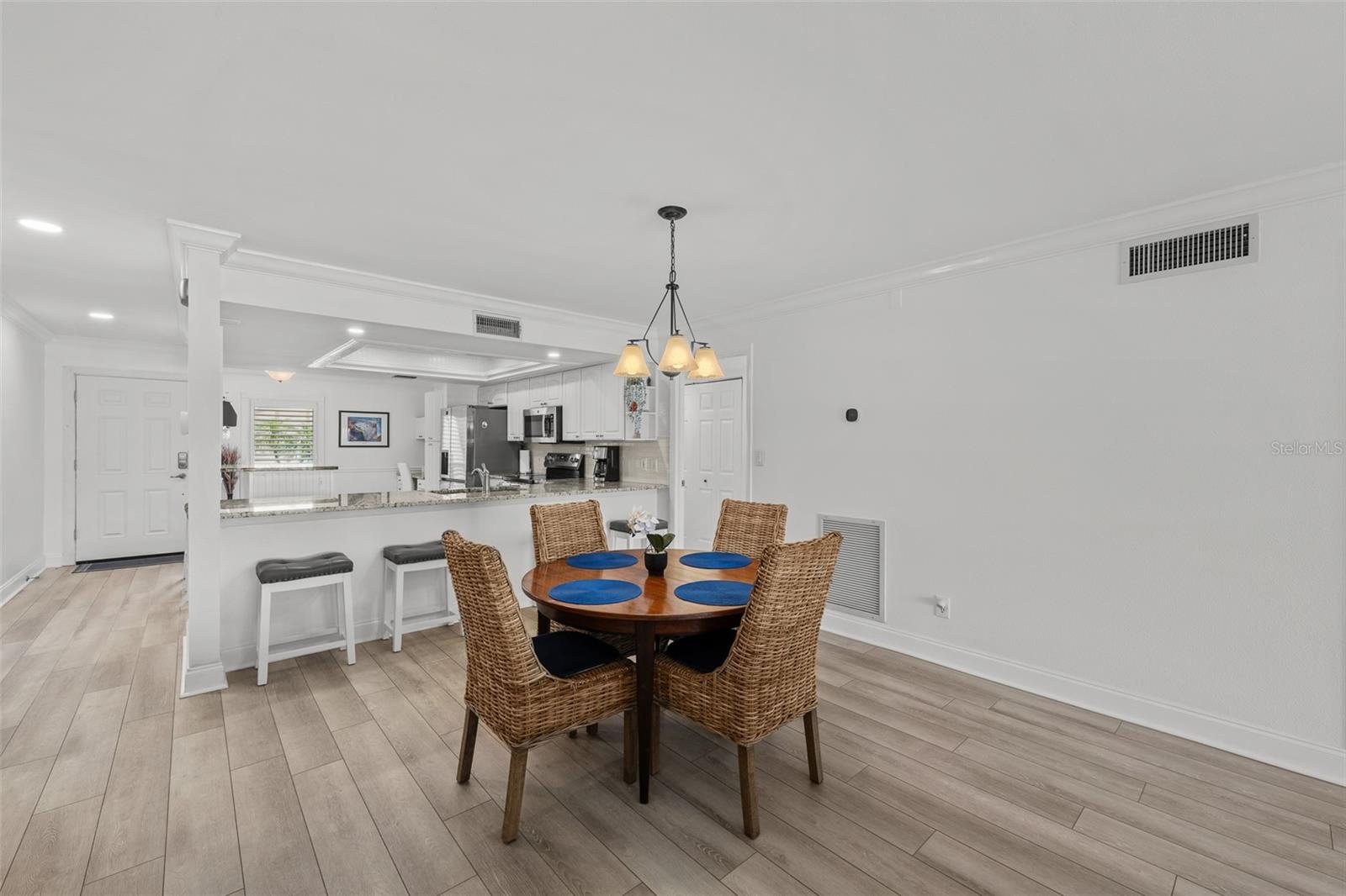 Image 16 of 44 For 4740 Brittany Drive S 31