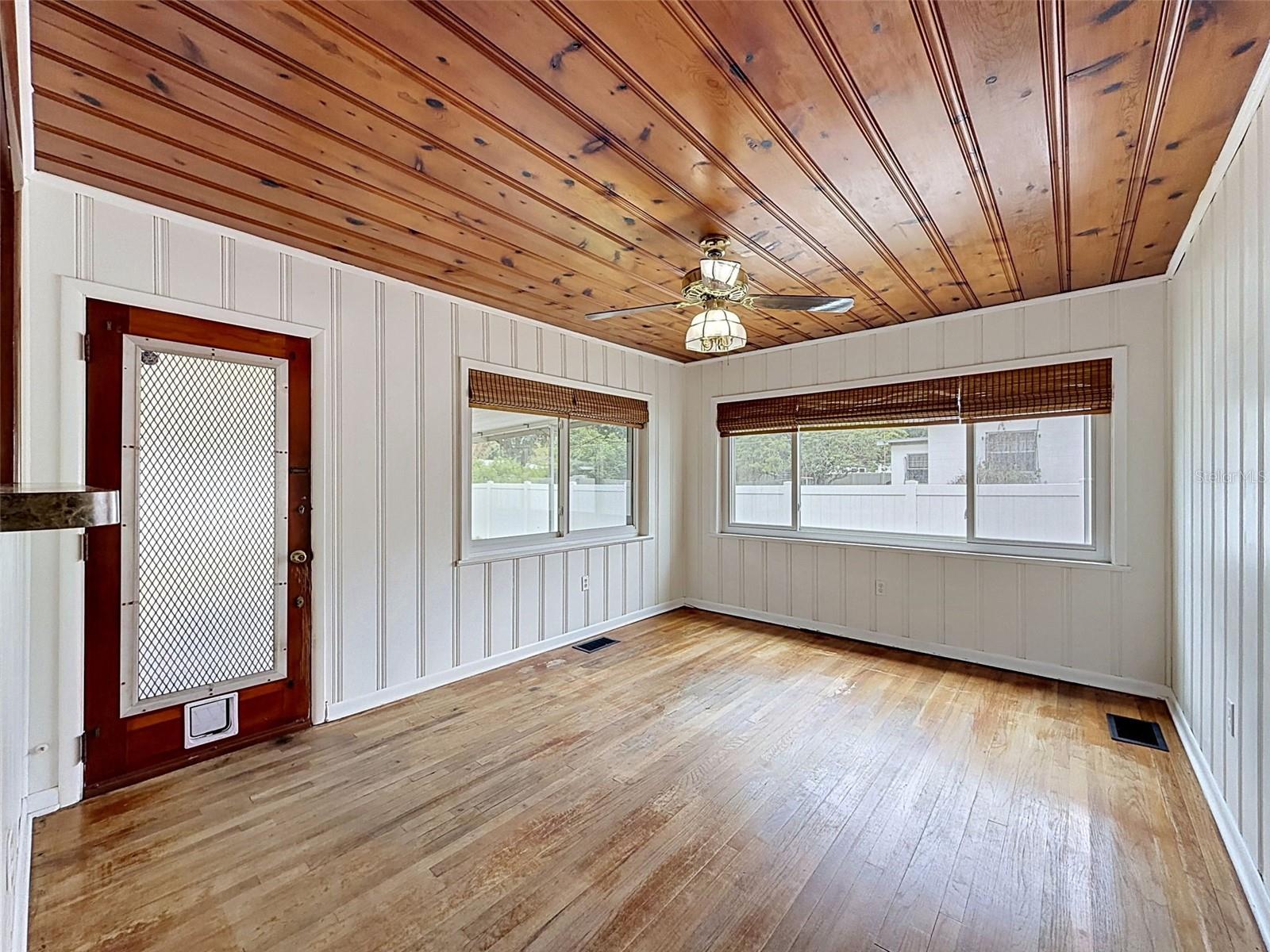 Image 18 of 44 For 2518 North Street