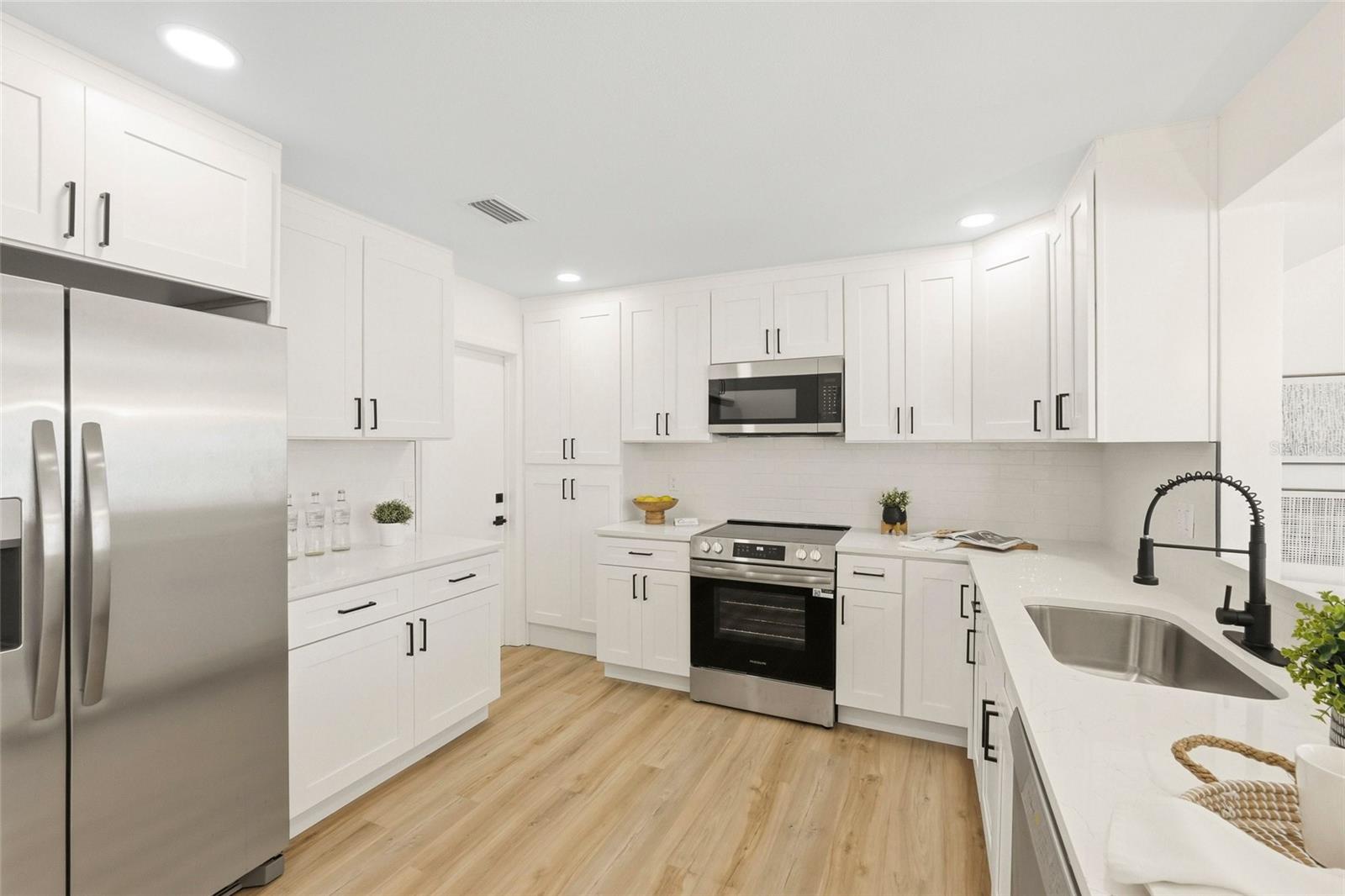 Image 10 of 36 For 8601 139th Street