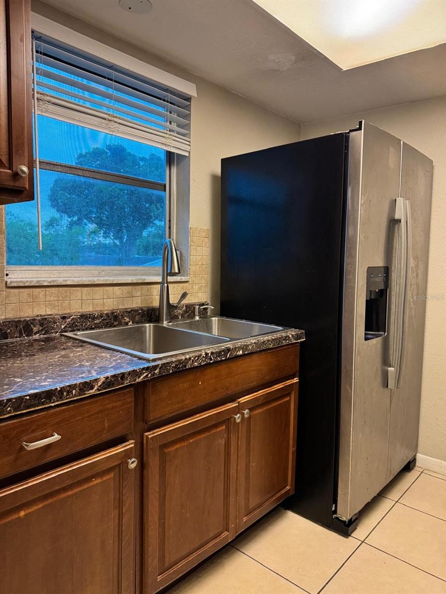 Image 3 of 7 For 6080 22nd Avenue N 5