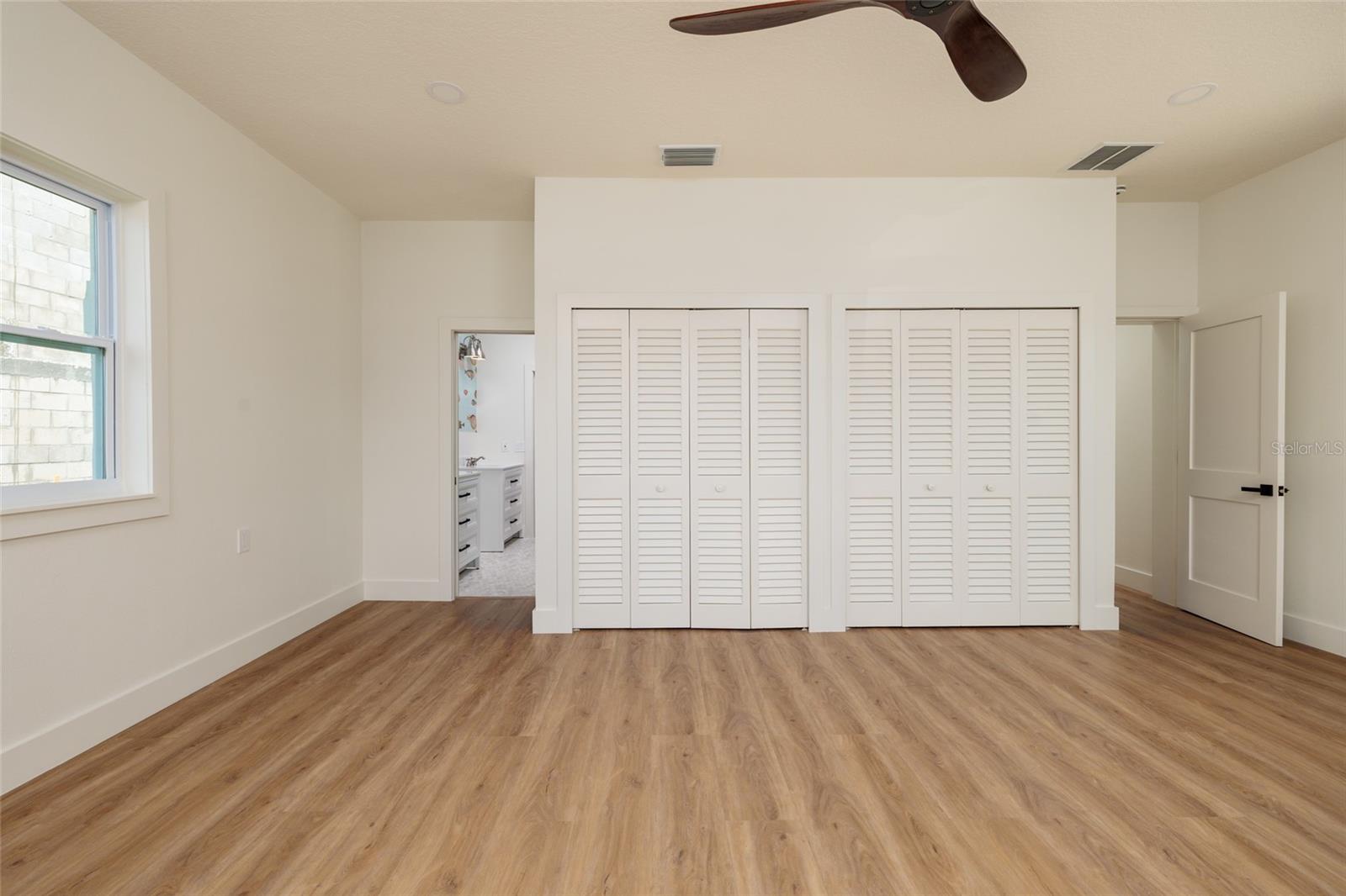 Image 31 of 50 For 2063 Illinois Avenue Ne