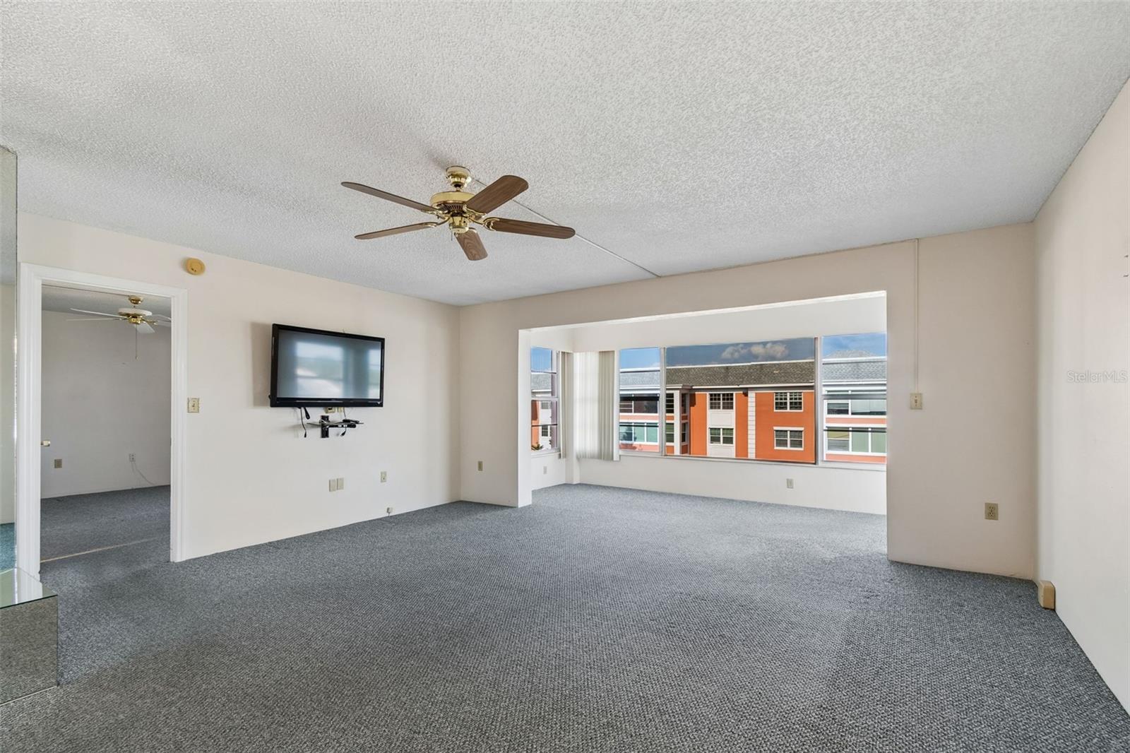 Image 12 of 71 For 6960 20th Avenue N 501