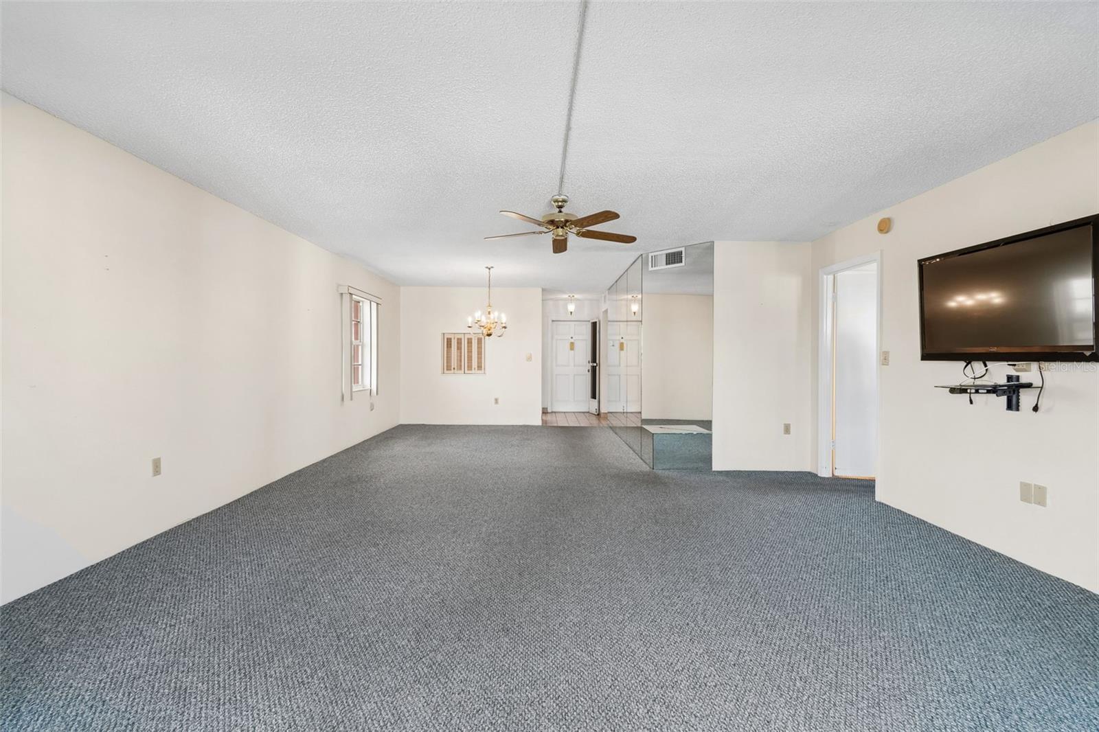 Image 16 of 71 For 6960 20th Avenue N 501