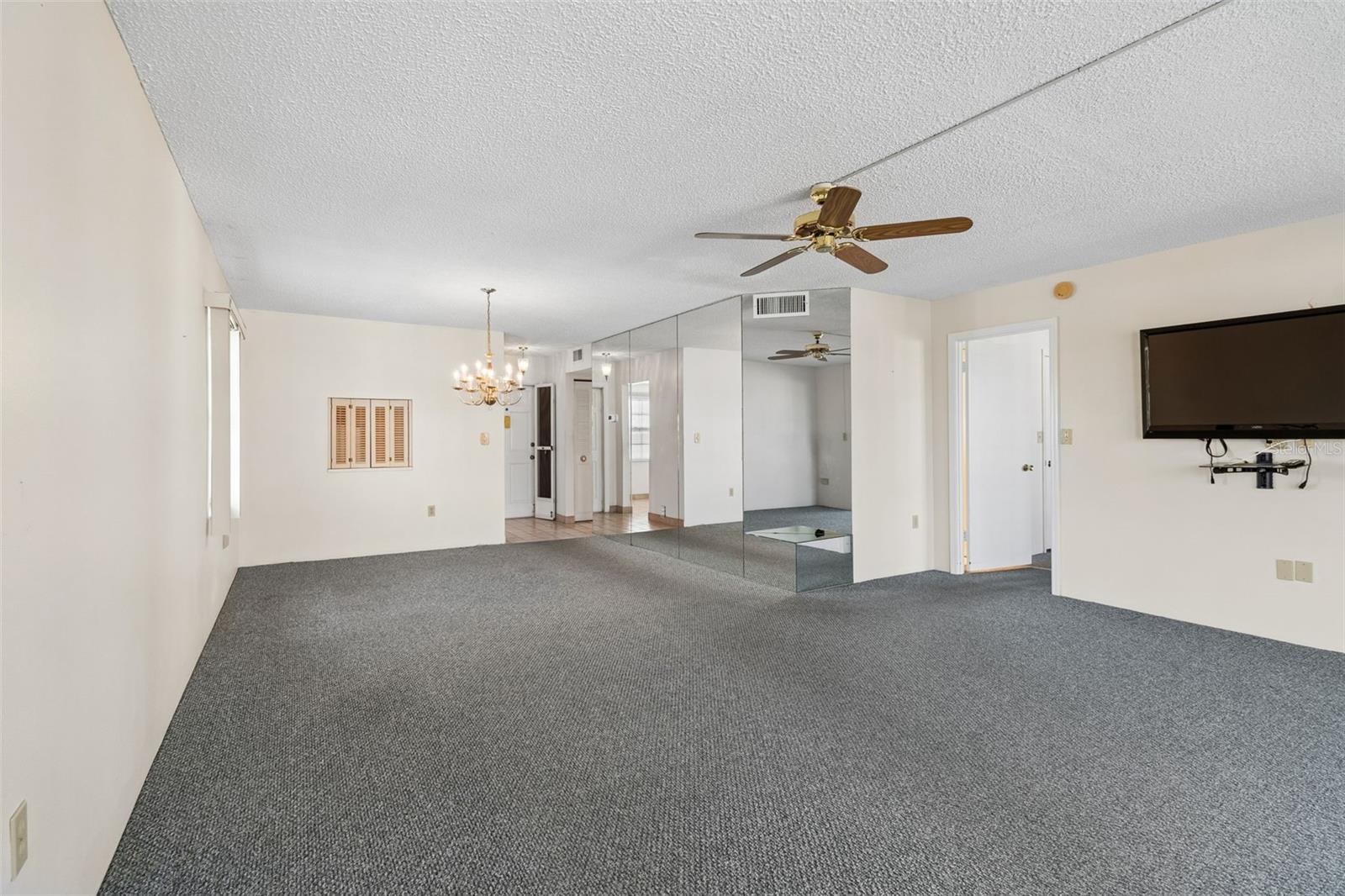 Image 17 of 71 For 6960 20th Avenue N 501
