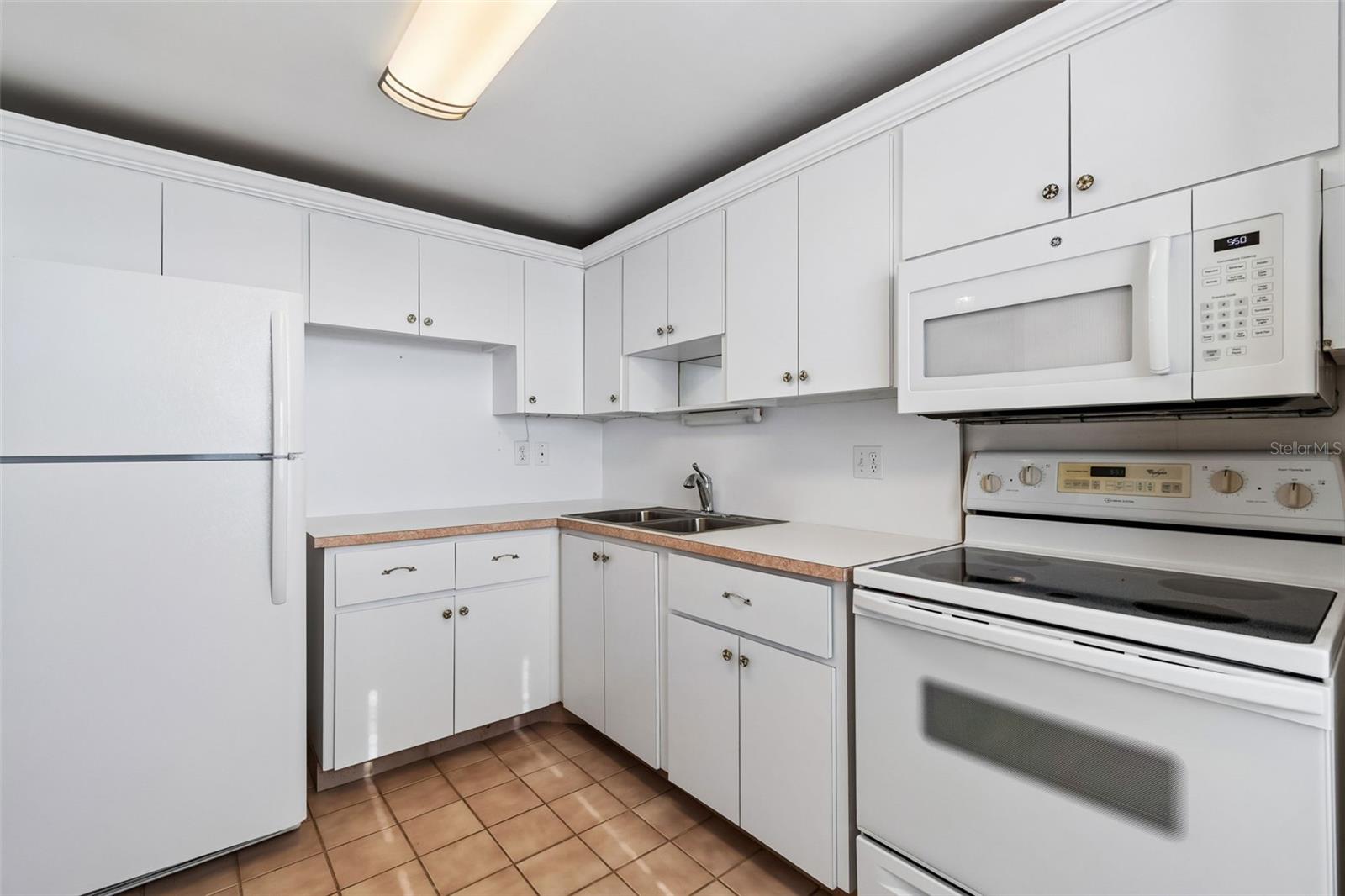 Image 26 of 71 For 6960 20th Avenue N 501