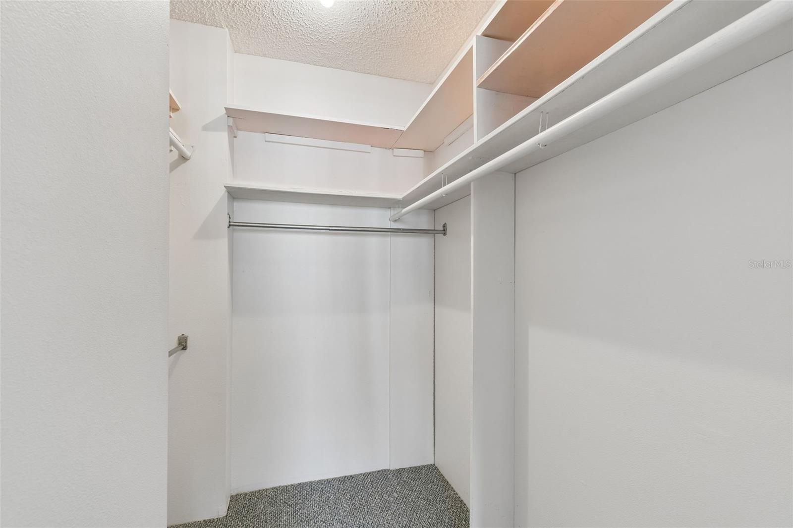 Image 32 of 71 For 6960 20th Avenue N 501