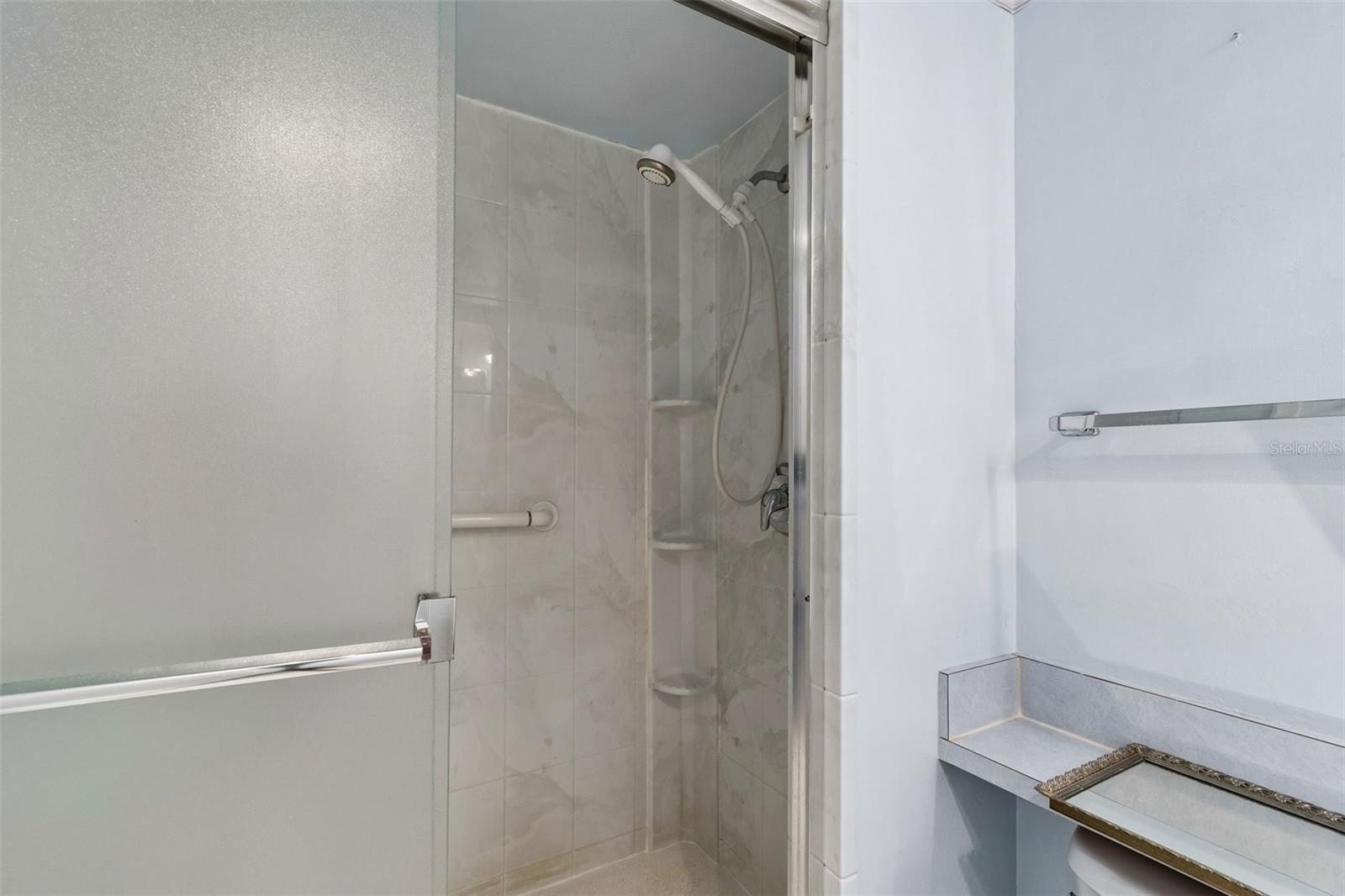 Image 34 of 71 For 6960 20th Avenue N 501