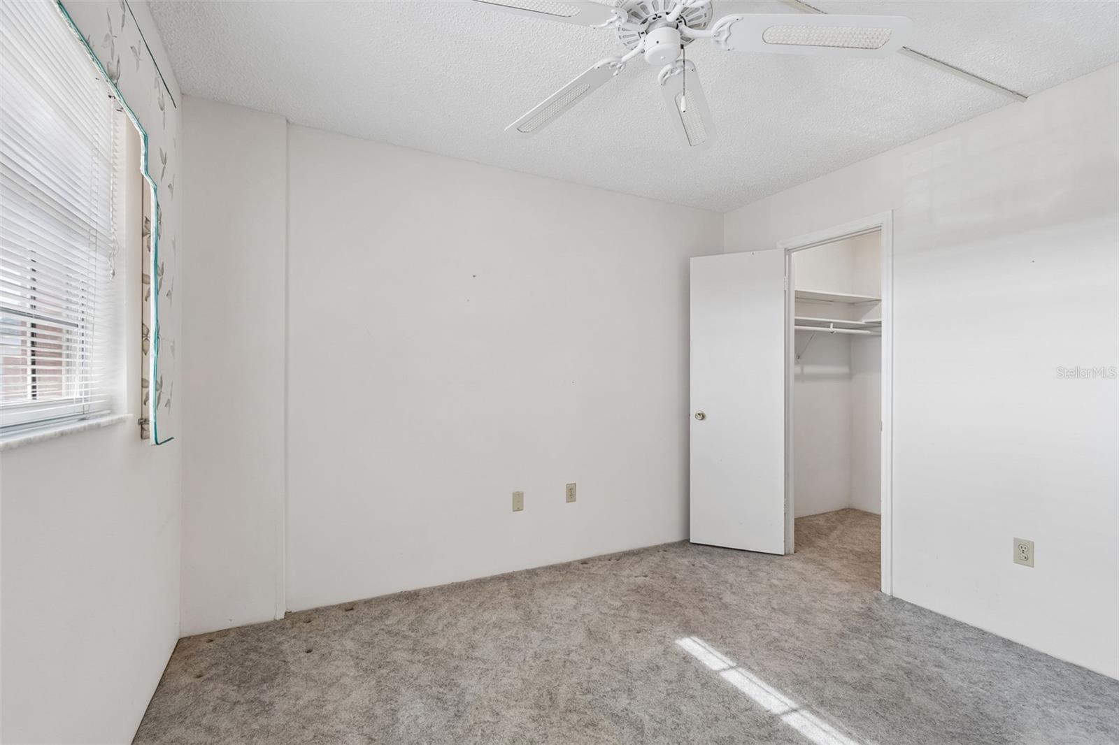 Image 38 of 71 For 6960 20th Avenue N 501