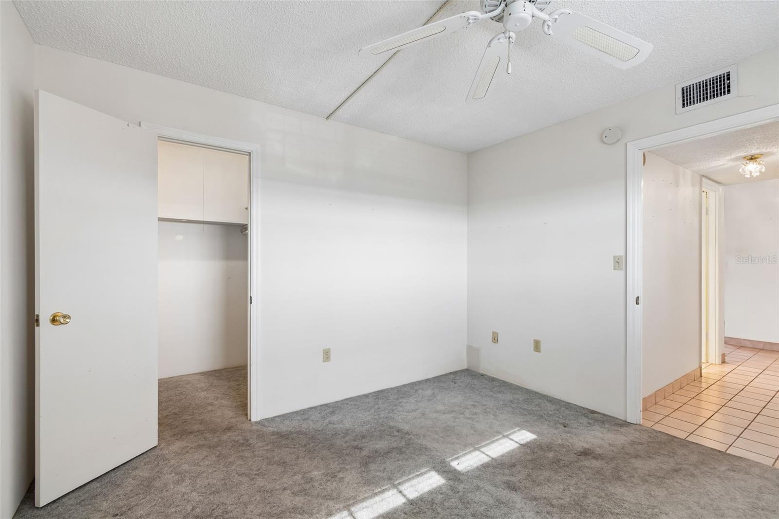 Image 39 of 71 For 6960 20th Avenue N 501