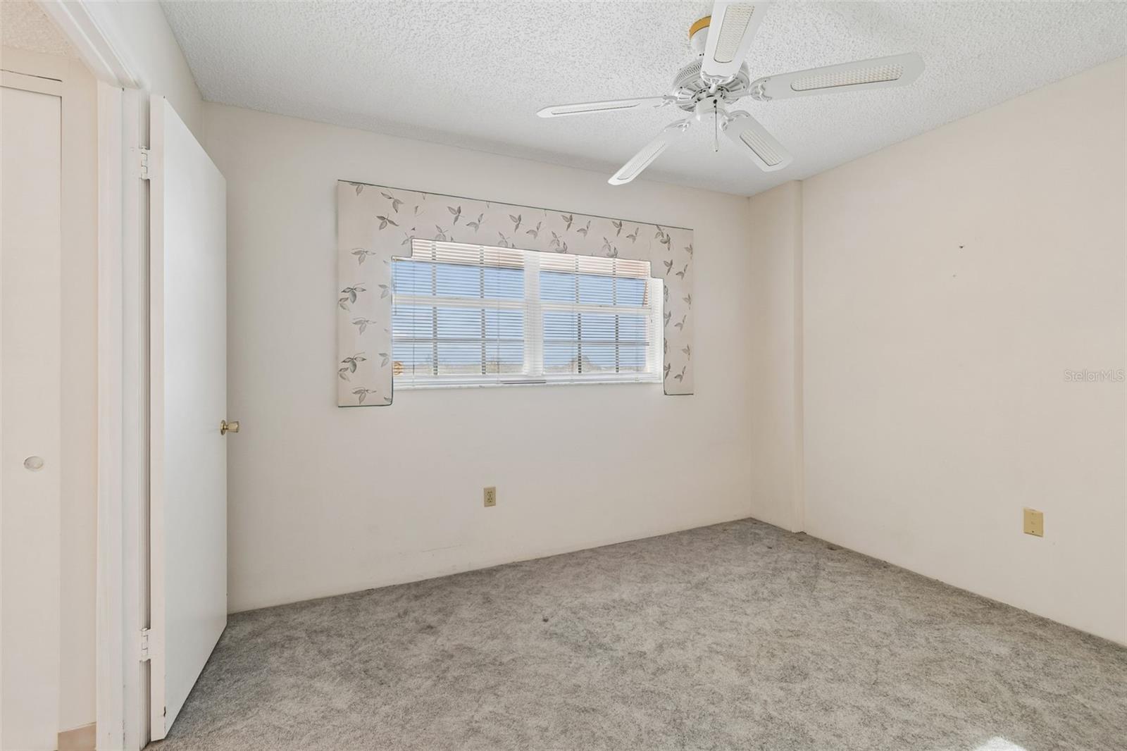 Image 42 of 71 For 6960 20th Avenue N 501