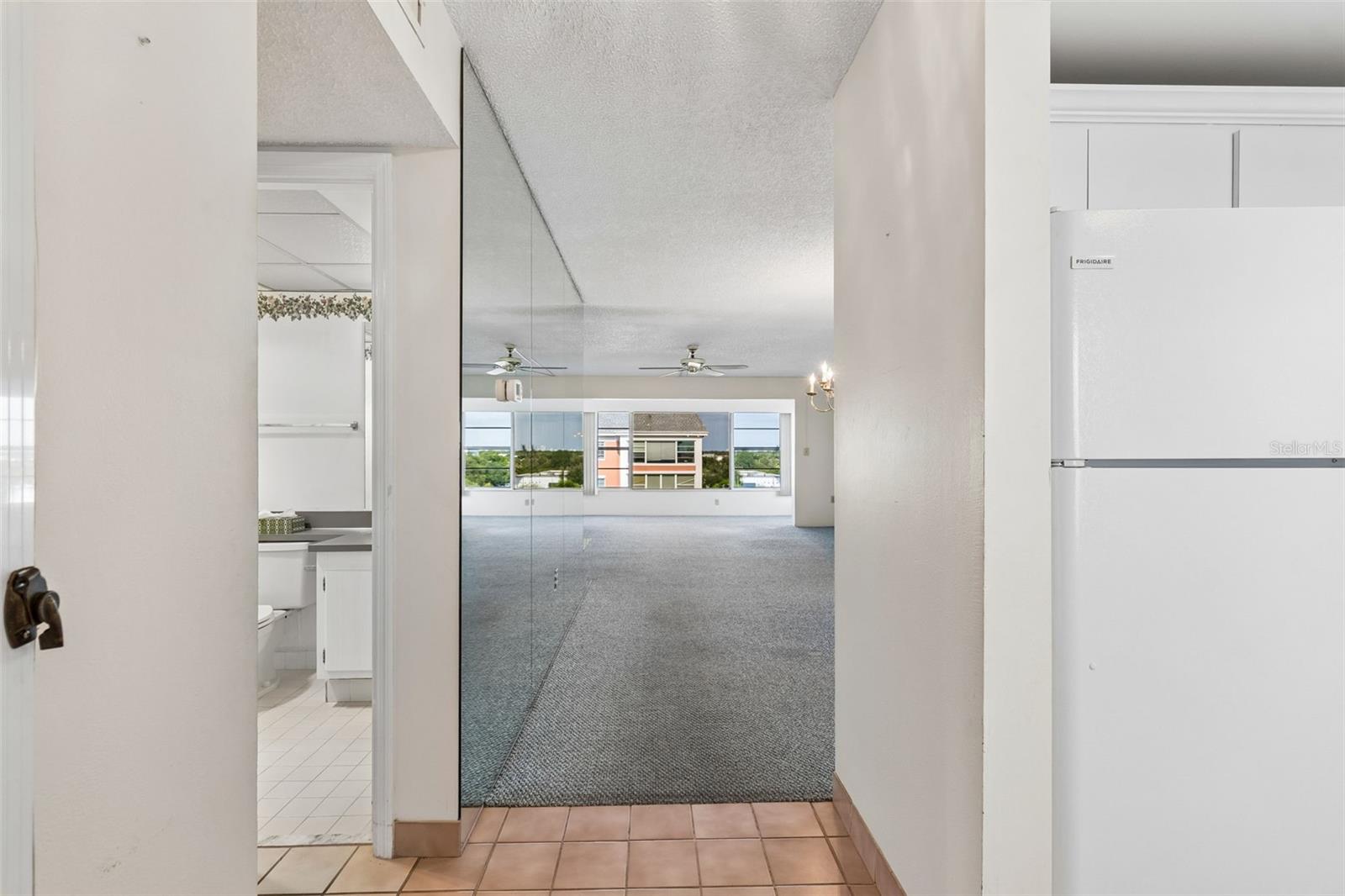 Image 6 of 71 For 6960 20th Avenue N 501