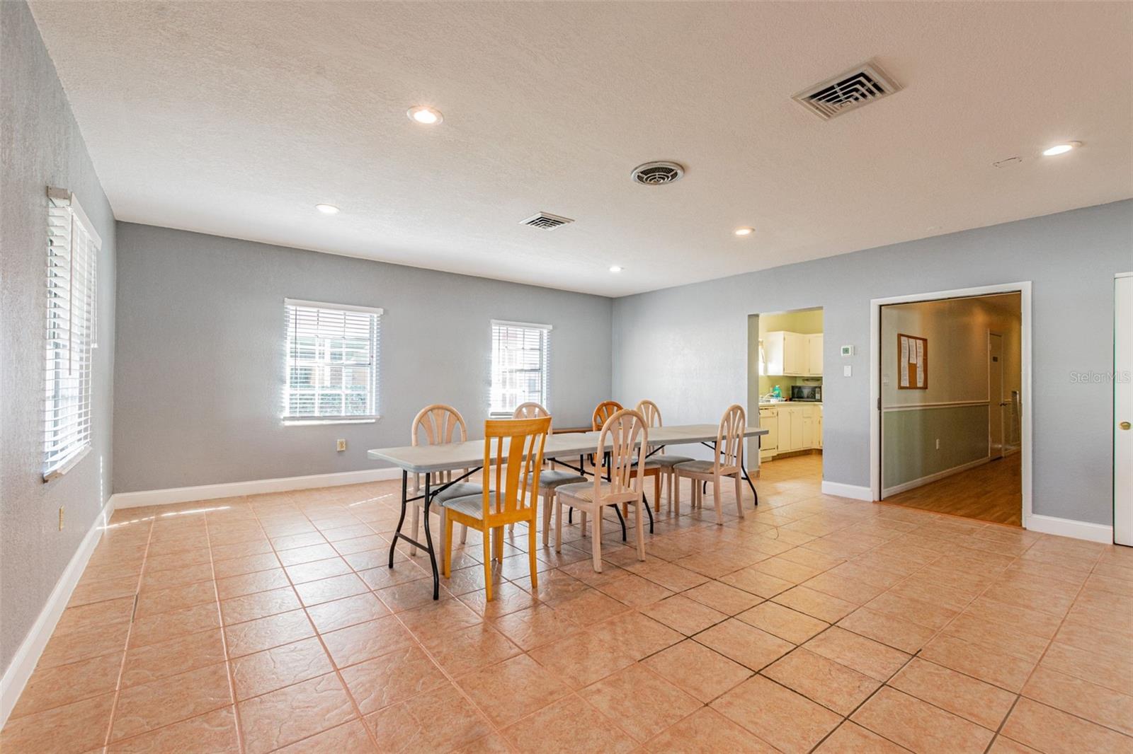 Image 69 of 71 For 6960 20th Avenue N 501