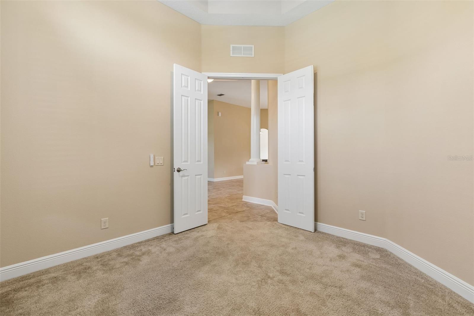Image 15 of 38 For 15604 Hampton
