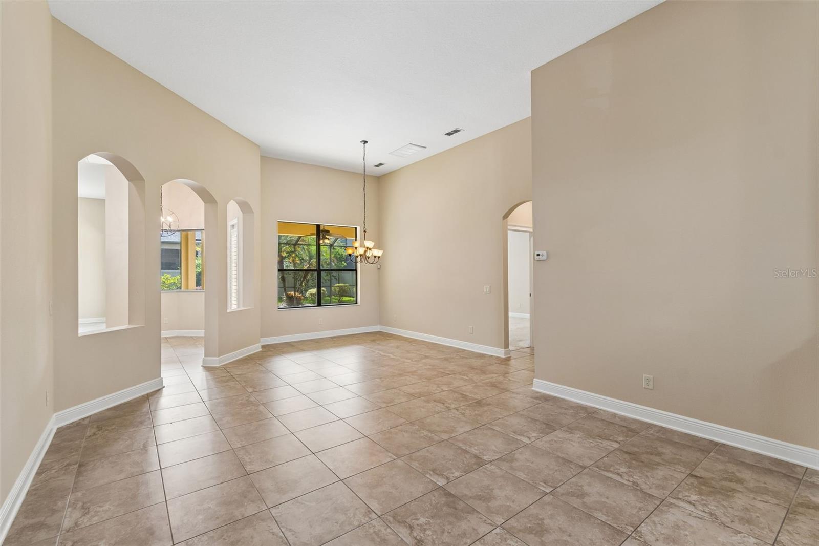 Image 9 of 38 For 15604 Hampton