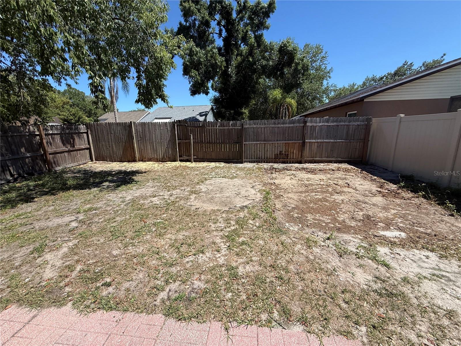 Image 16 of 17 For 4607 Lantana Place
