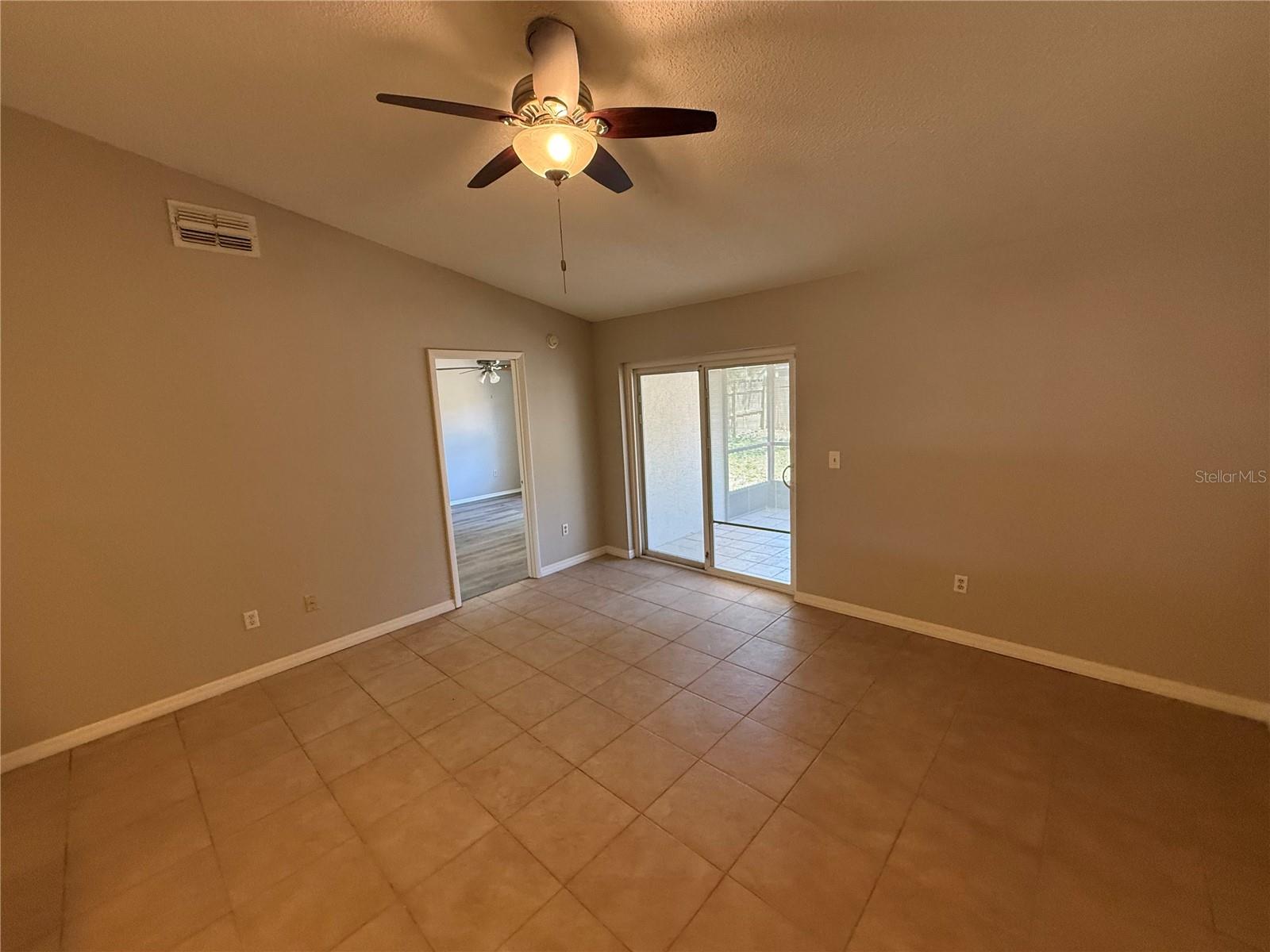 Image 6 of 17 For 4607 Lantana Place