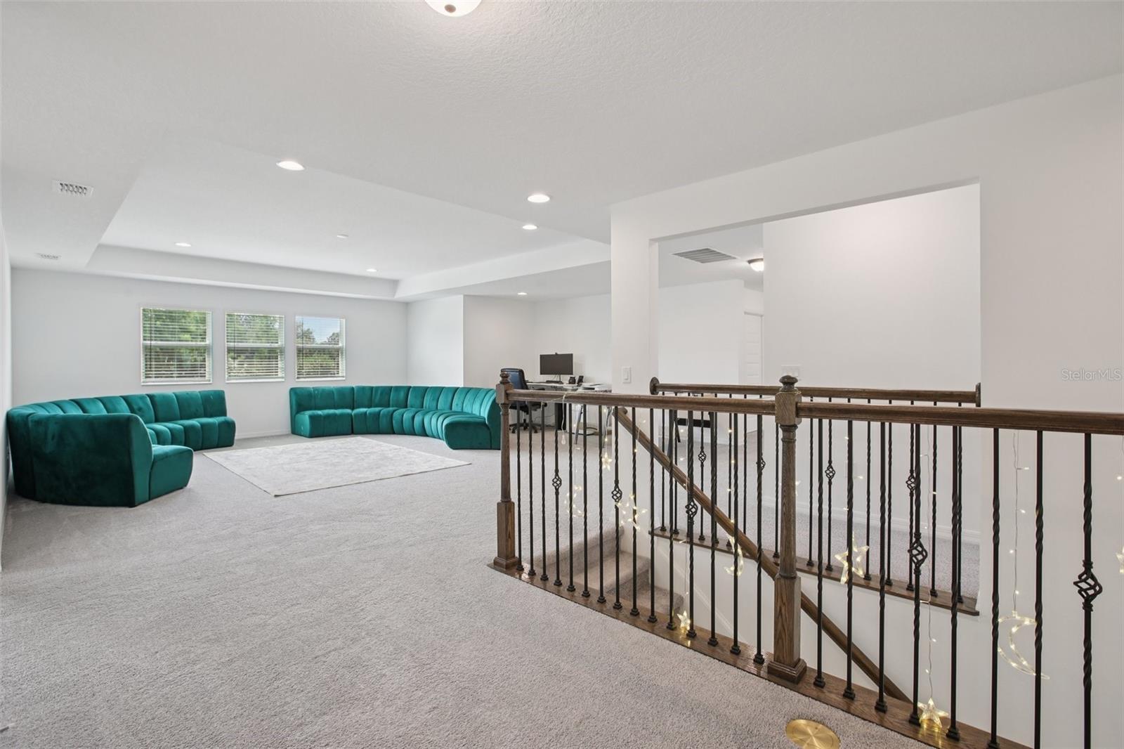 Image 22 of 47 For 9508 Pyrenees Place