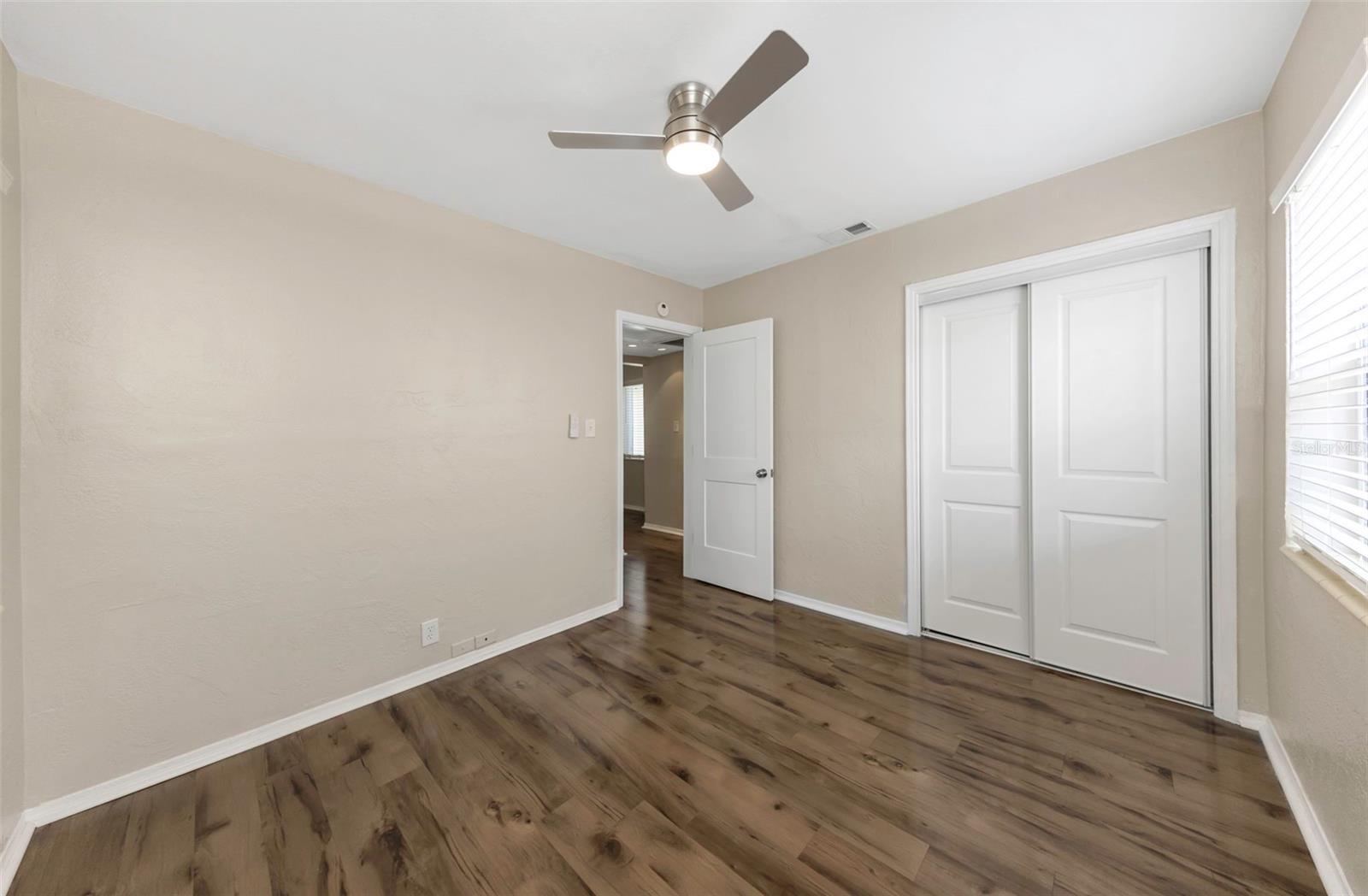 Image 10 of 70 For 3200 33rd Avenue N