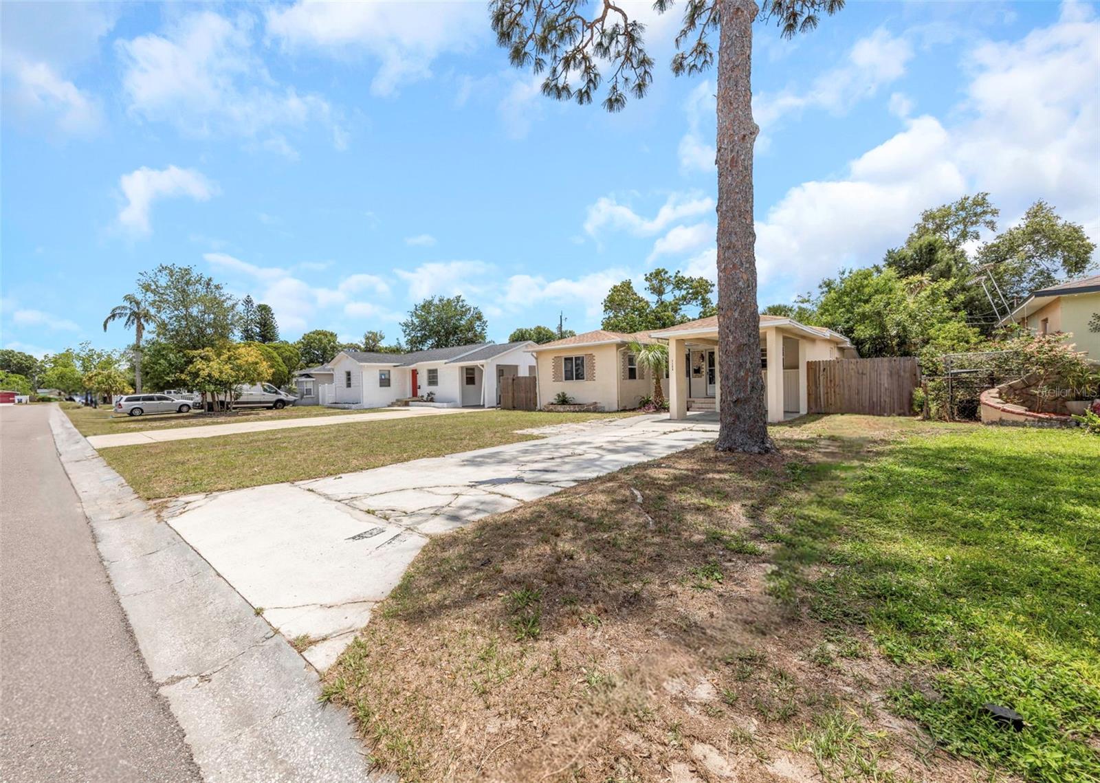 Image 16 of 70 For 3200 33rd Avenue N