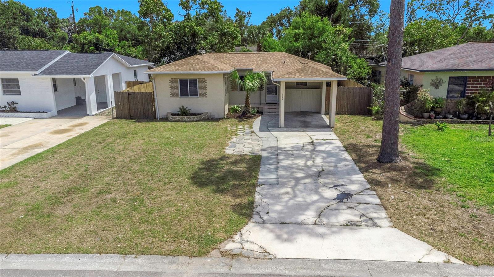 Image 2 of 70 For 3200 33rd Avenue N