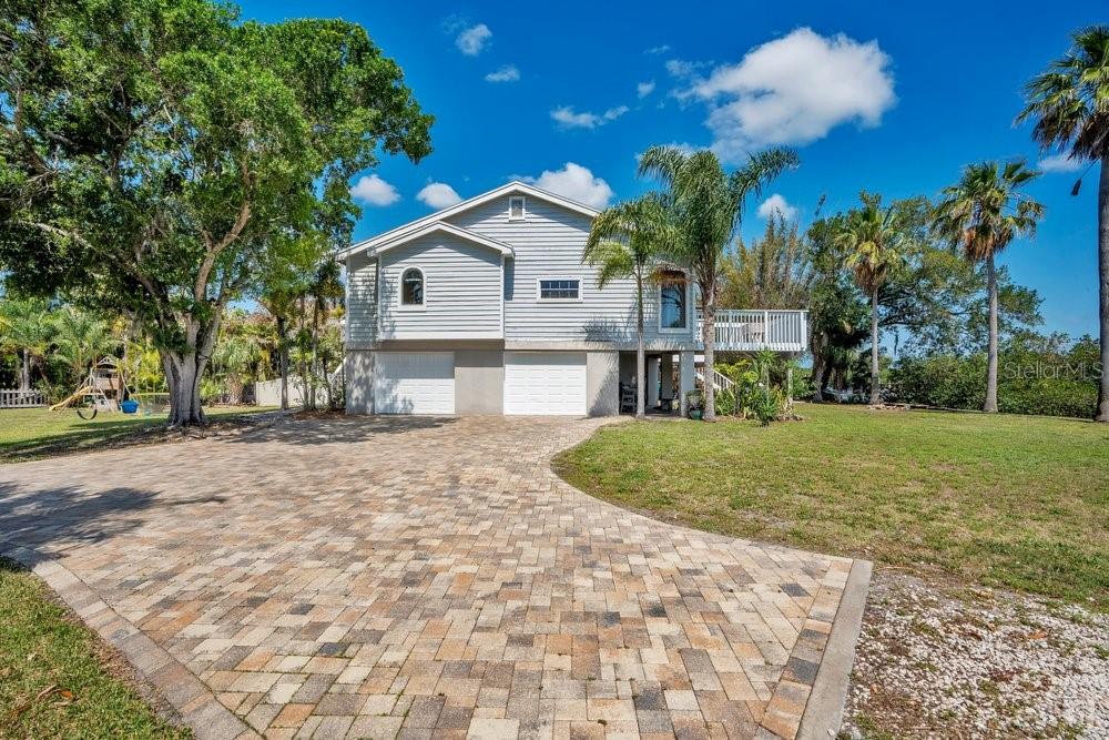 Image 2 of 78 For 3858 Shore Boulevard