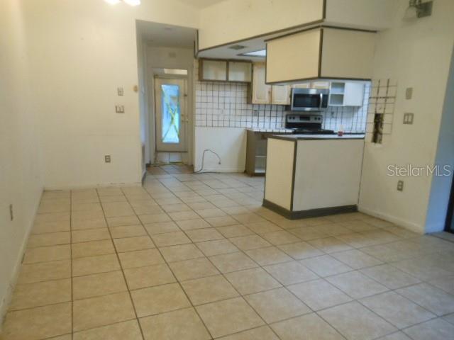 Image 11 of 26 For 821 Moonlight Lane 1