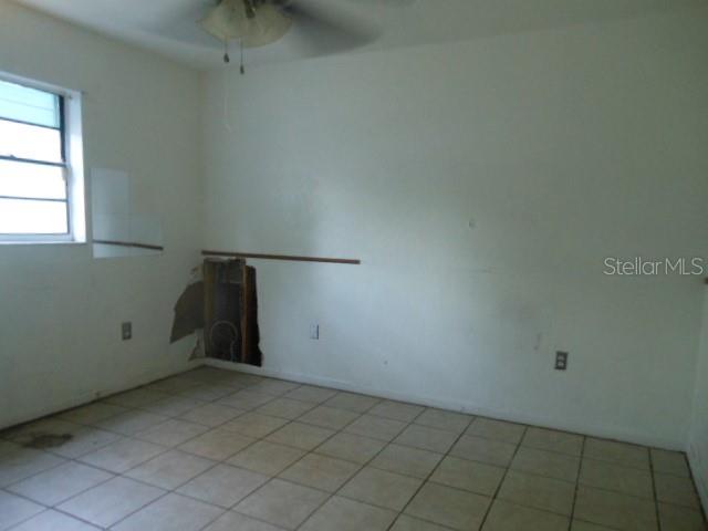 Image 17 of 26 For 821 Moonlight Lane 1