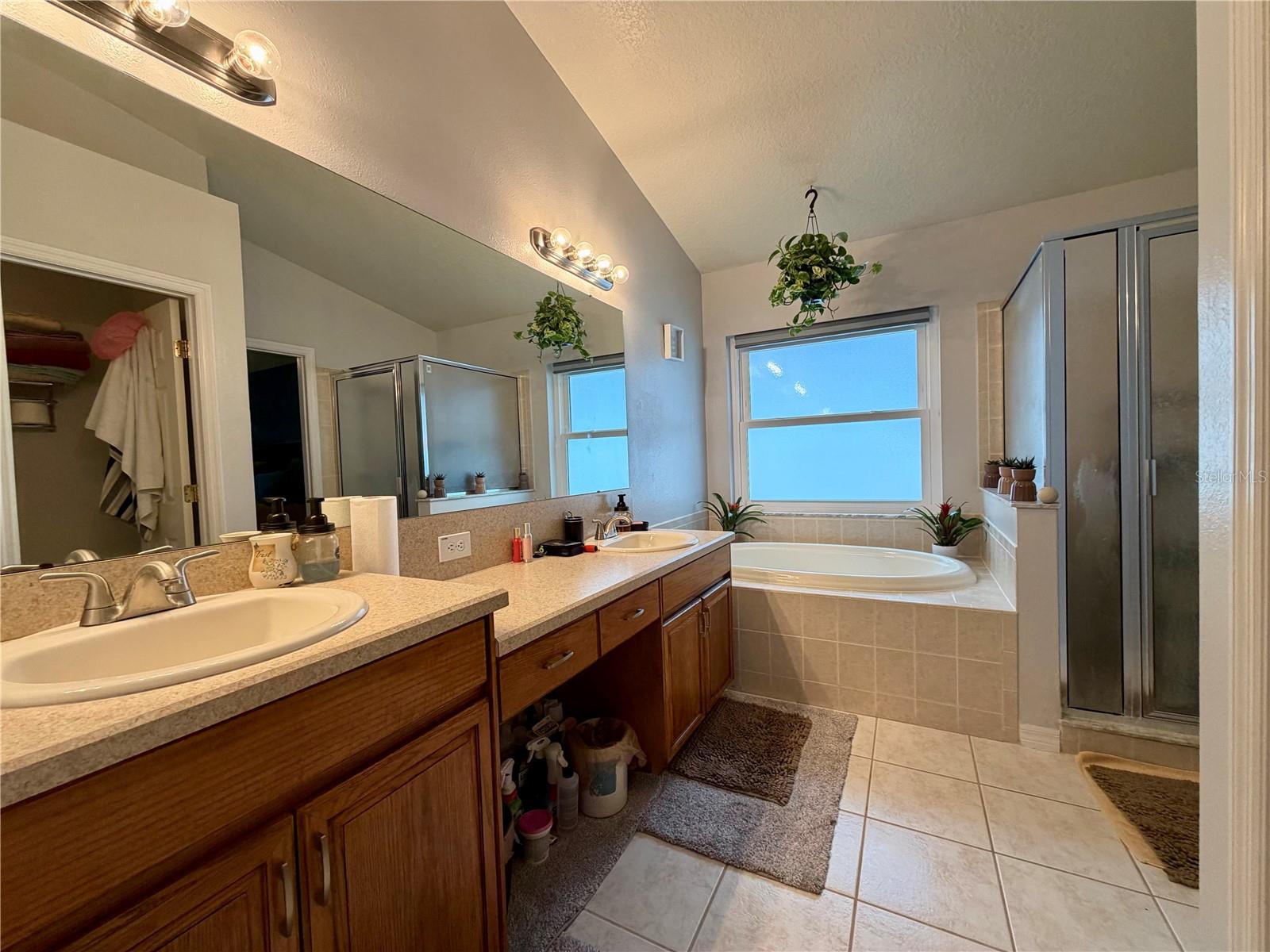 Image 24 of 26 For 4303 Orange Ridge Court