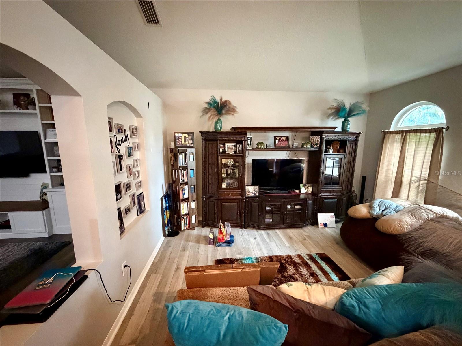 Image 4 of 26 For 4303 Orange Ridge Court