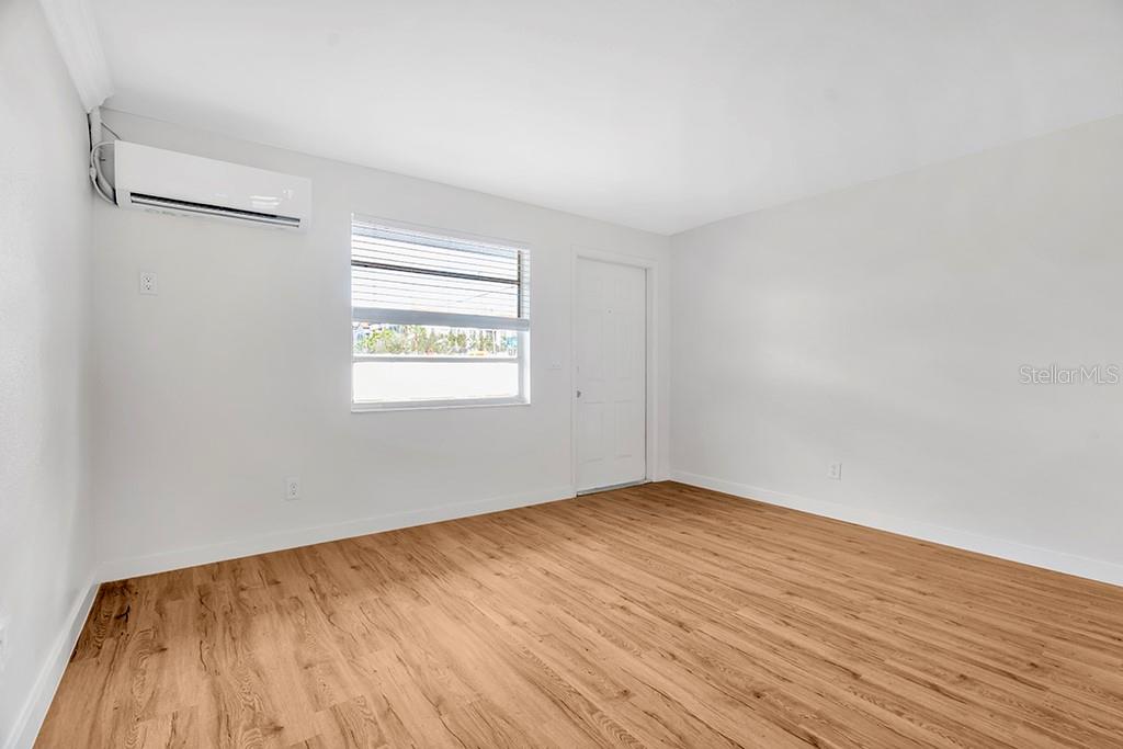 Image 3 of 10 For 6701 West Shore Boulevard 10