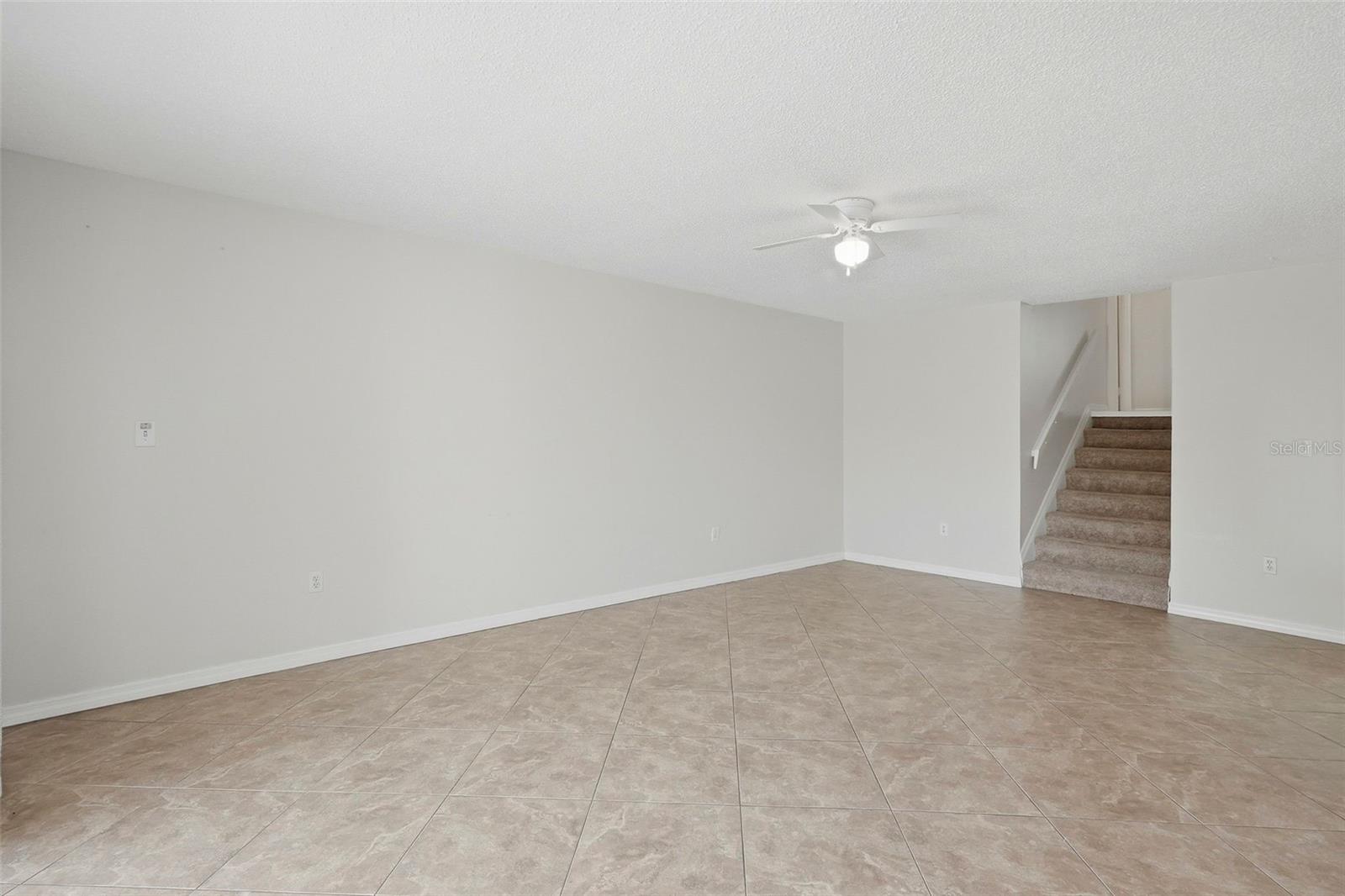 Image 4 of 36 For 14800 Walsingham Road 205