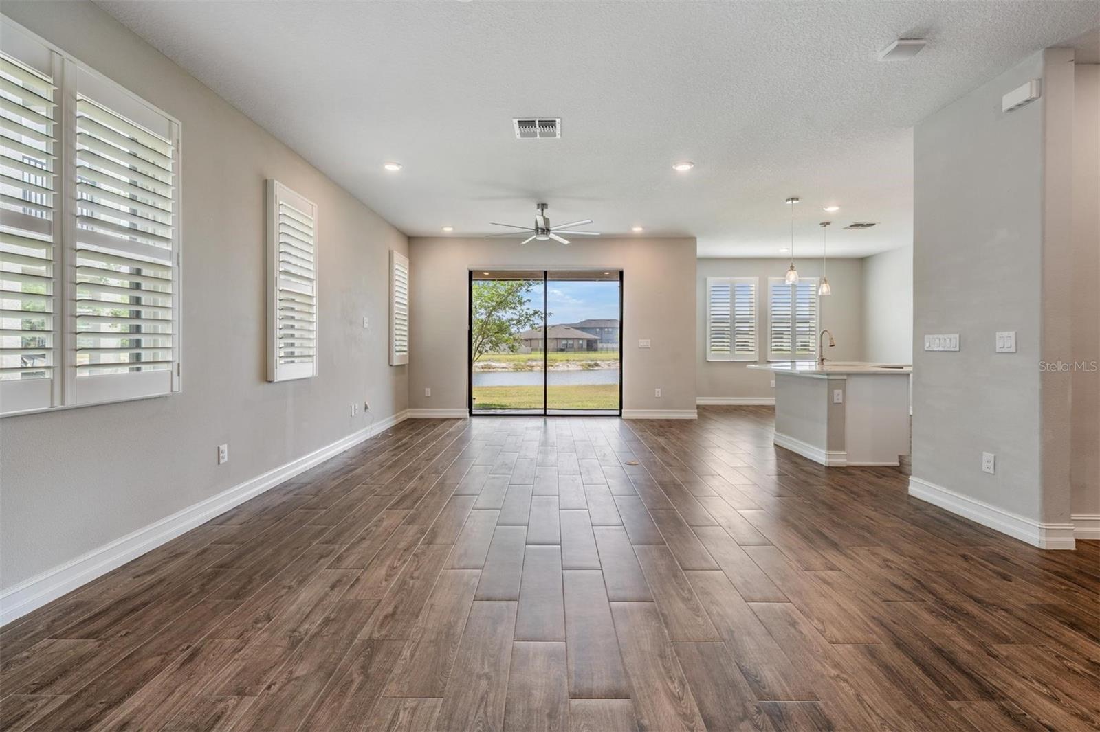 Image 10 of 49 For 4830 Isola Court