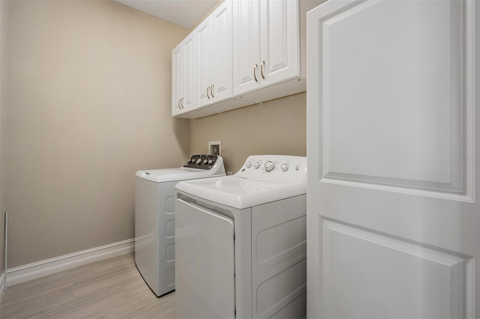 Image 22 of 49 For 4830 Isola Court
