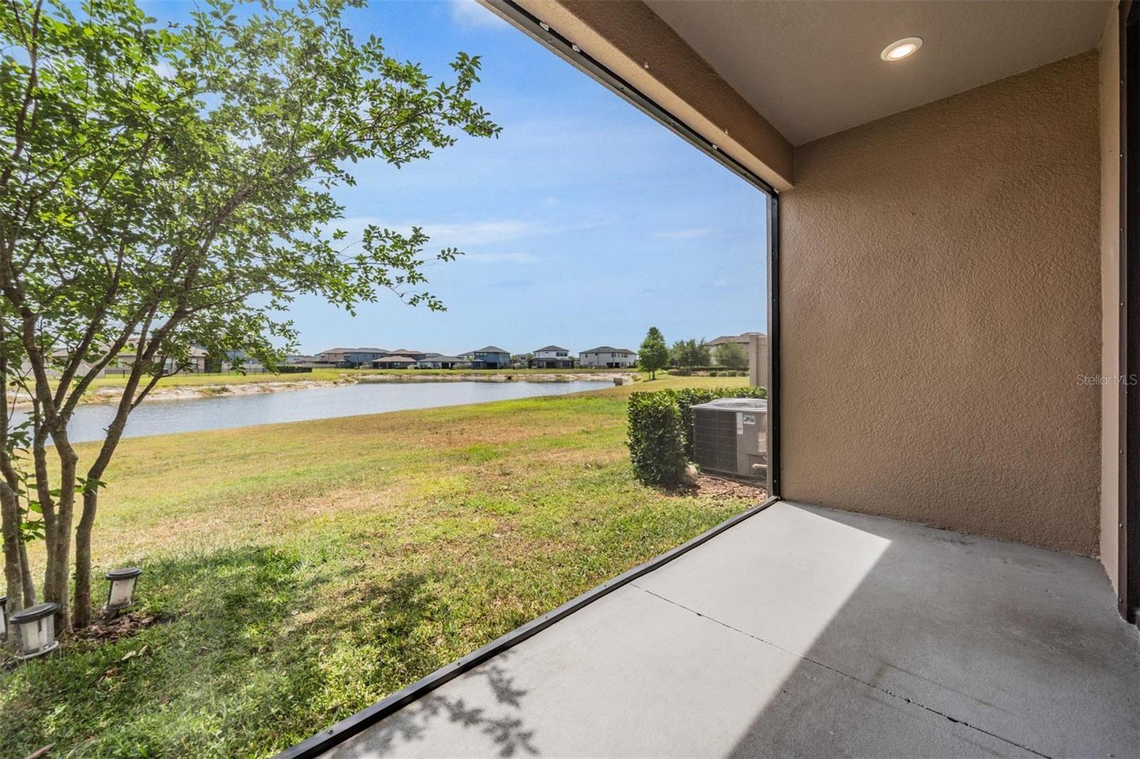 Image 24 of 49 For 4830 Isola Court