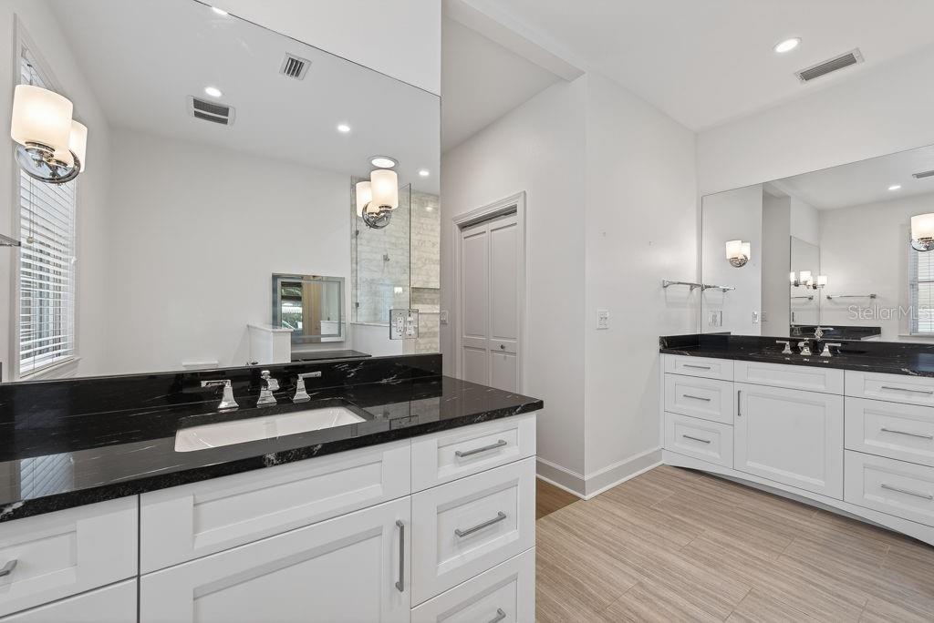 Image 32 of 78 For 140 Miramar Boulevard Ne