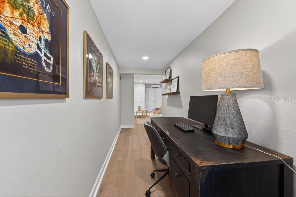 Image 50 of 78 For 140 Miramar Boulevard Ne
