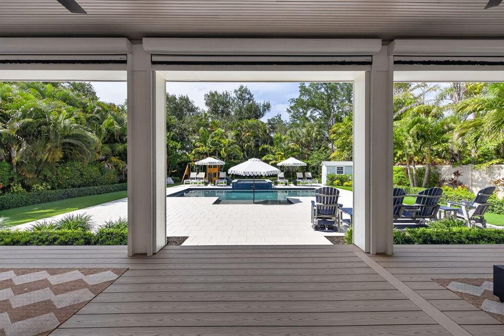 Image 52 of 78 For 140 Miramar Boulevard Ne