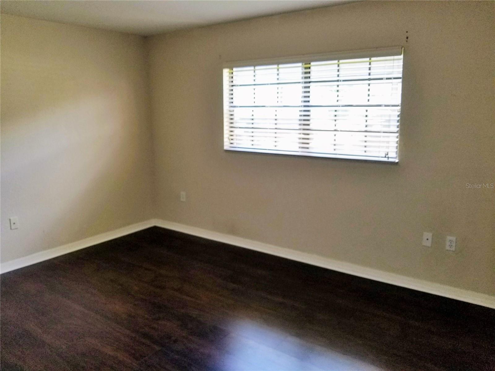 Image 11 of 23 For 6100 Gulfport Boulevard S 102