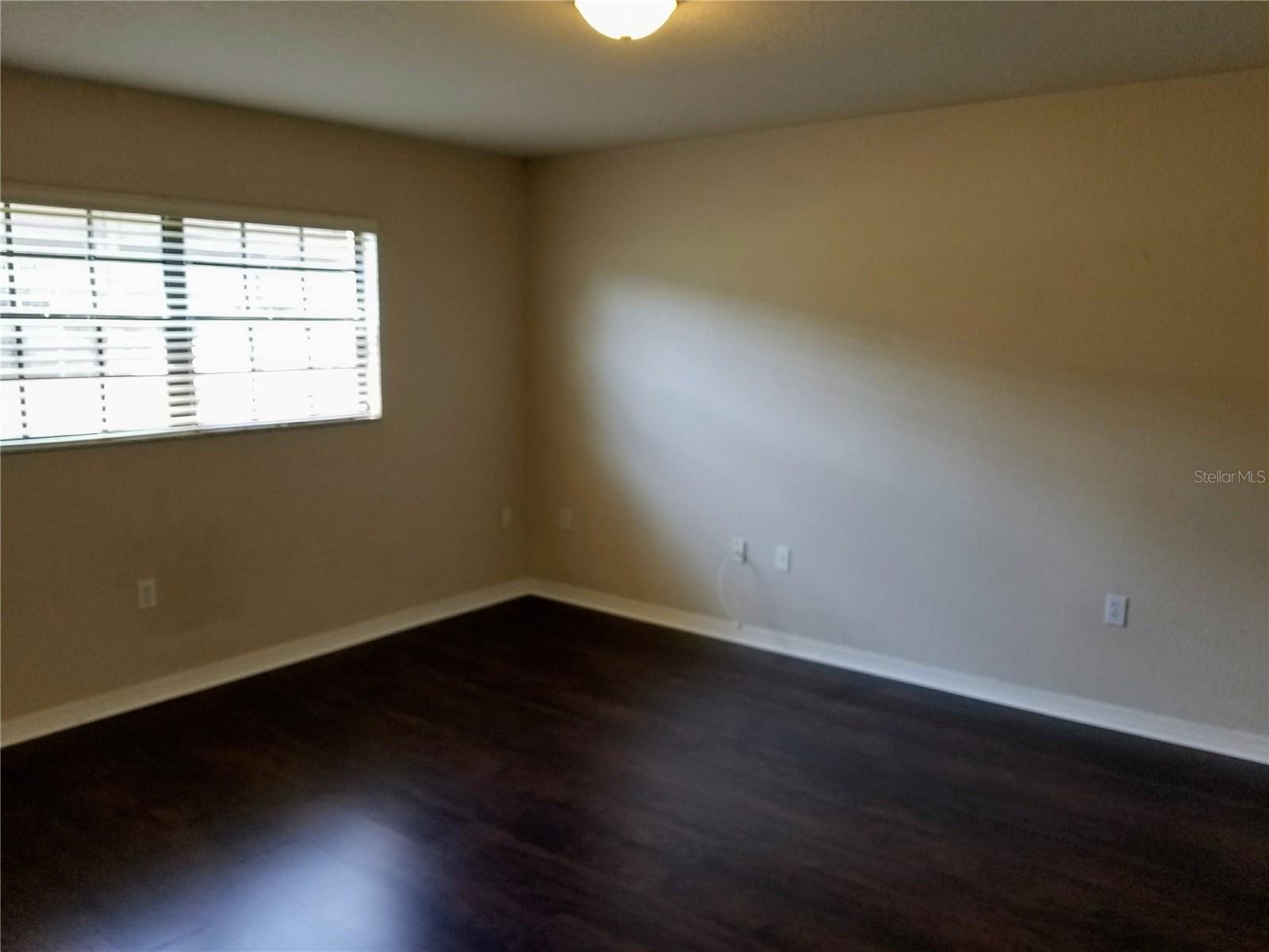 Image 9 of 23 For 6100 Gulfport Boulevard S 102