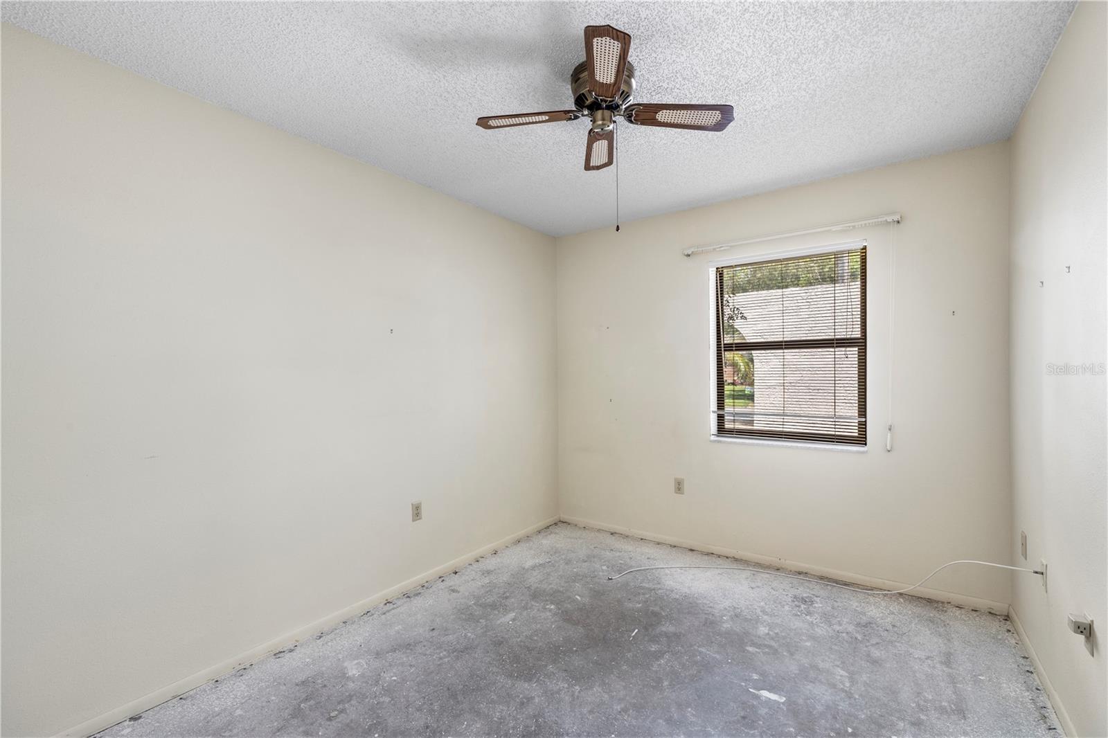 Image 14 of 45 For 277 Overstreet Court