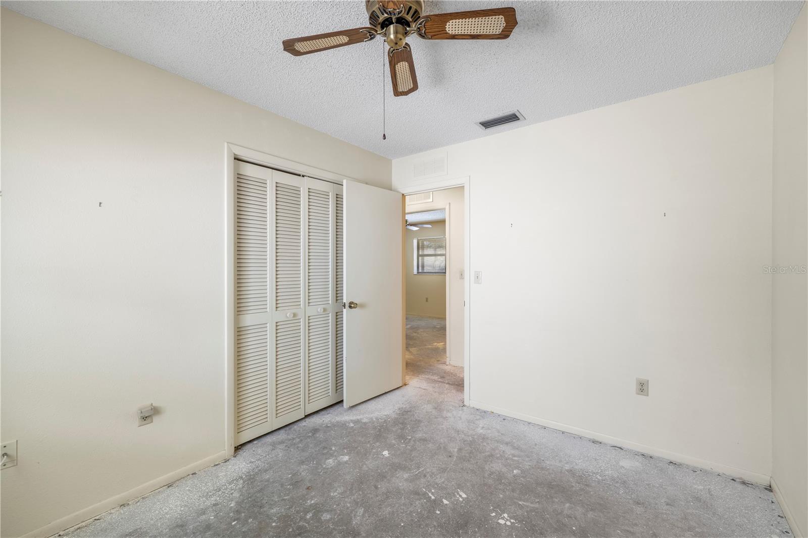 Image 15 of 45 For 277 Overstreet Court