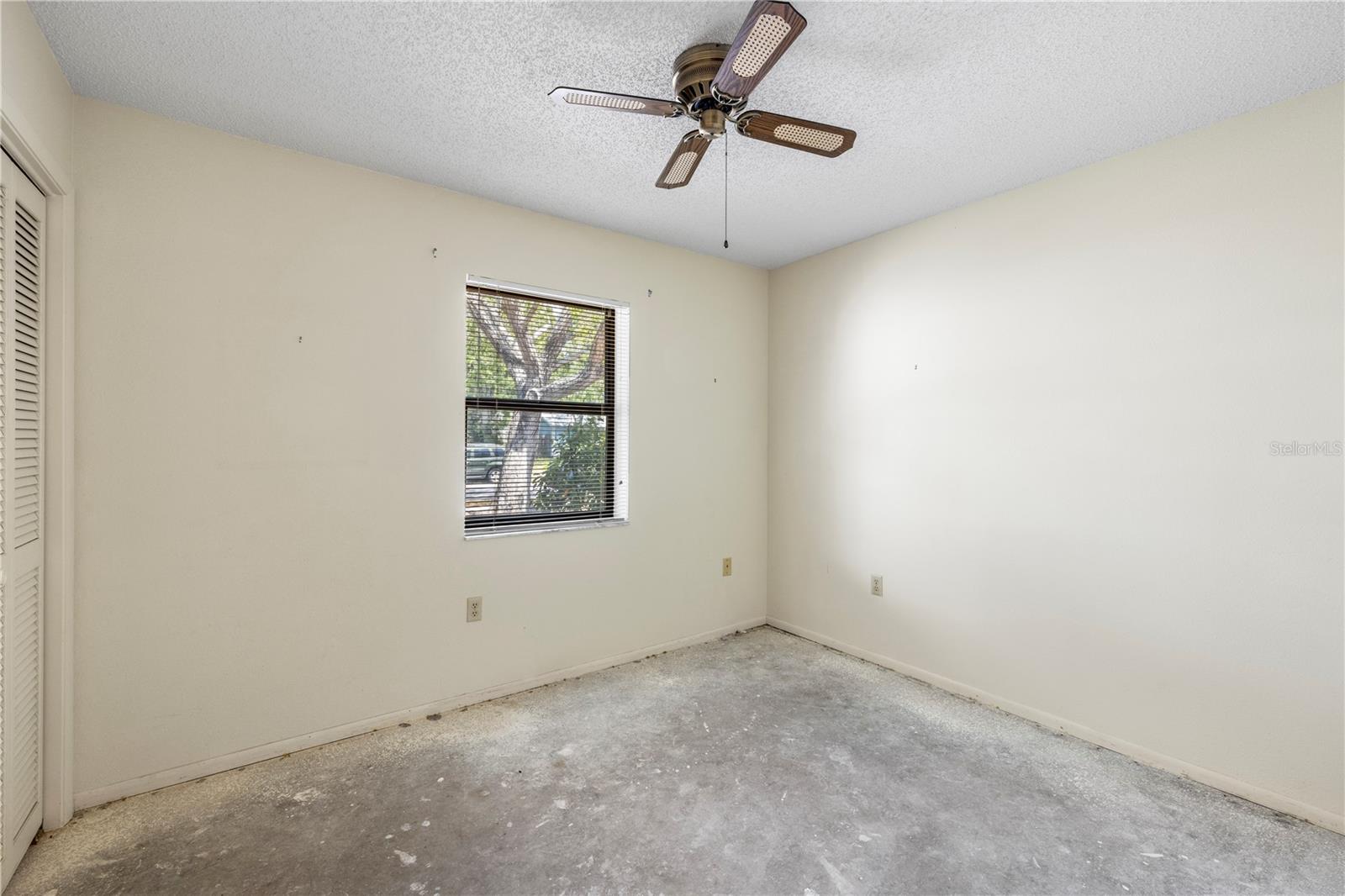 Image 16 of 45 For 277 Overstreet Court