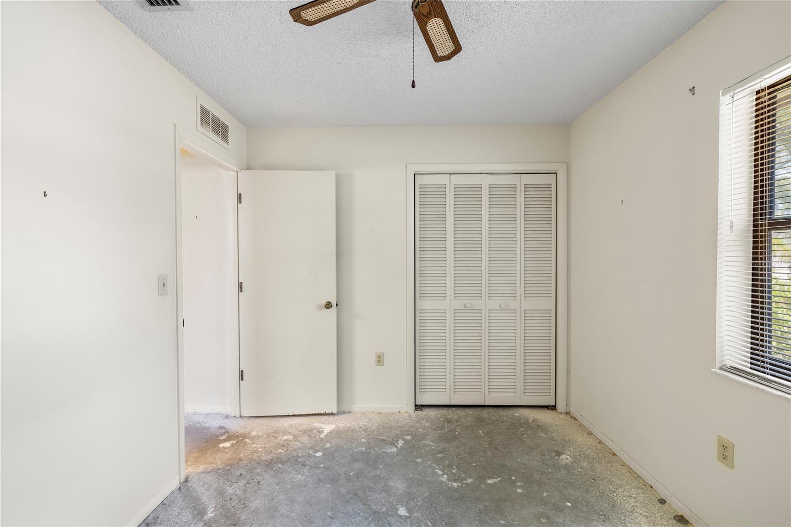 Image 17 of 45 For 277 Overstreet Court