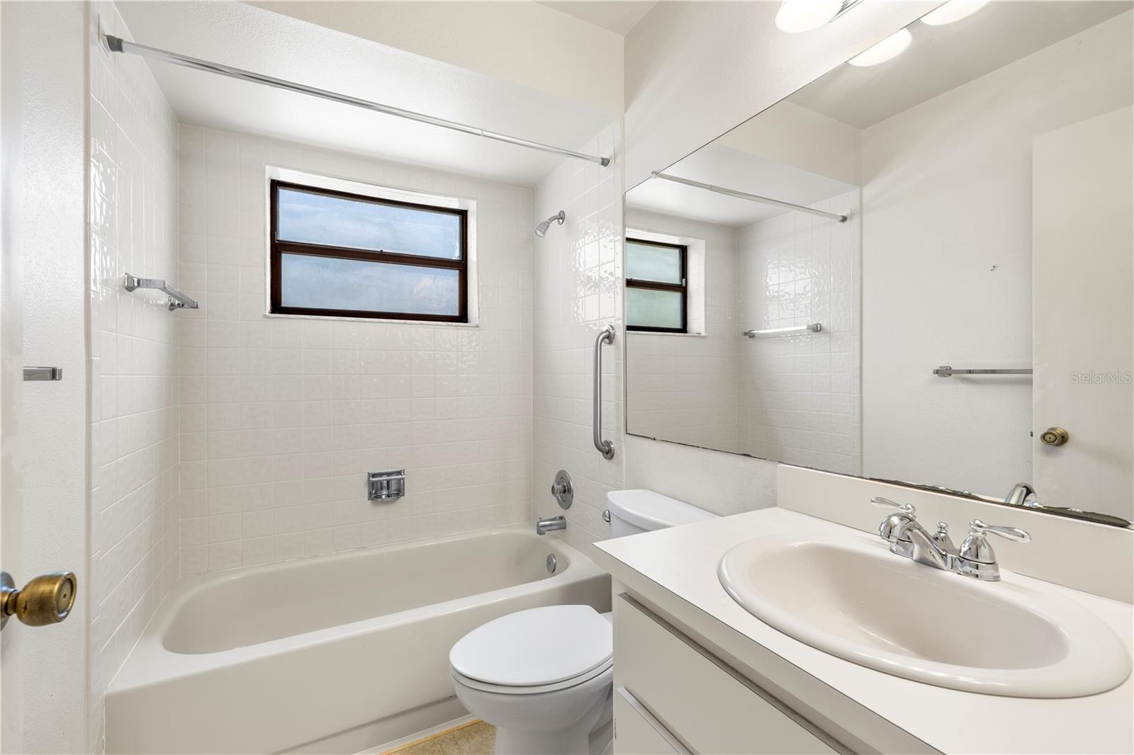 Image 19 of 45 For 277 Overstreet Court