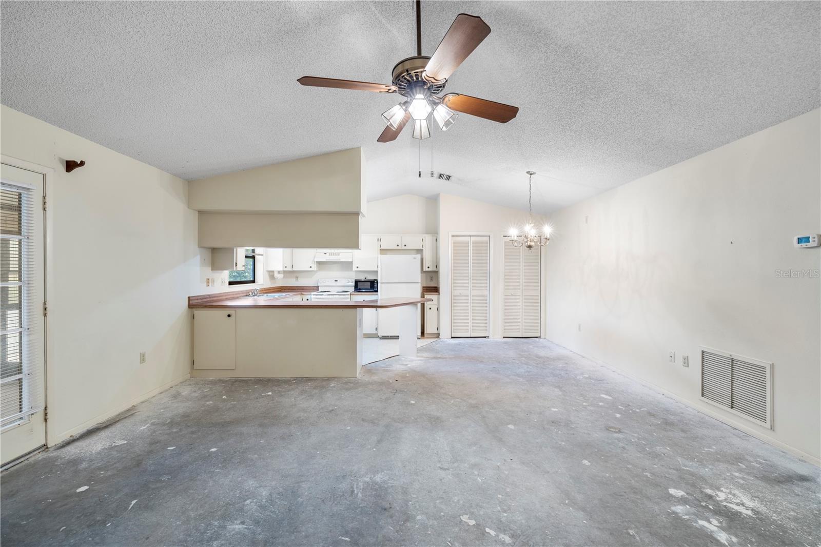 Image 7 of 45 For 277 Overstreet Court