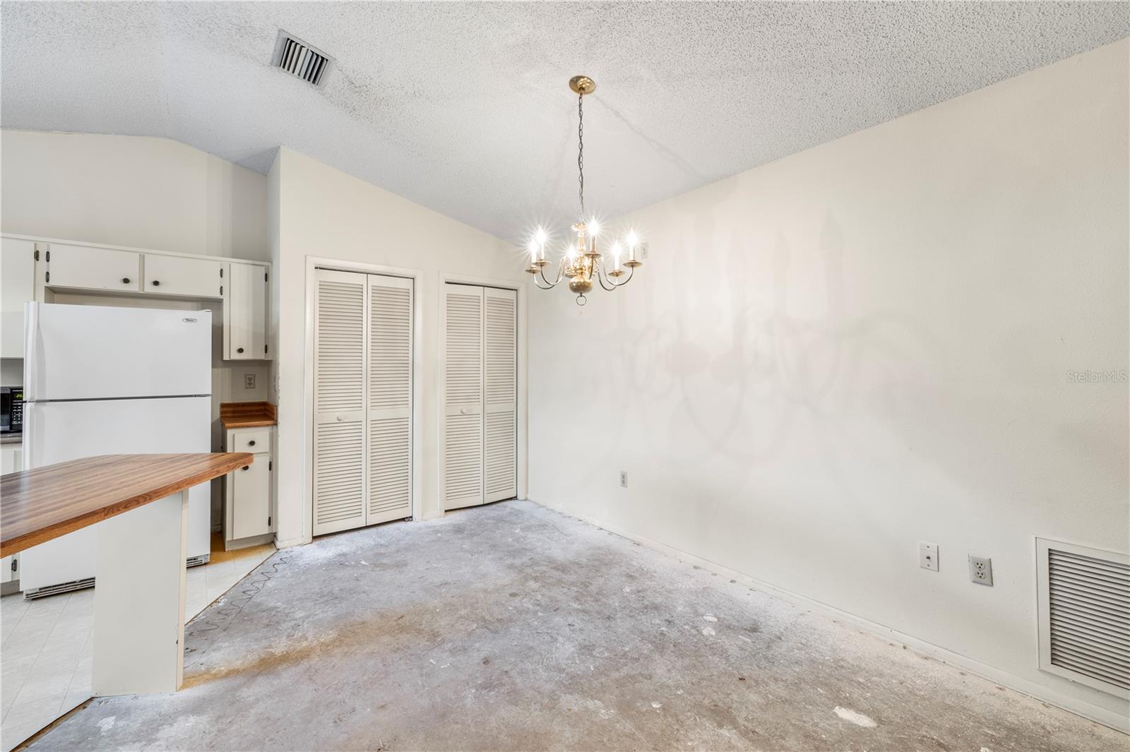 Image 8 of 45 For 277 Overstreet Court