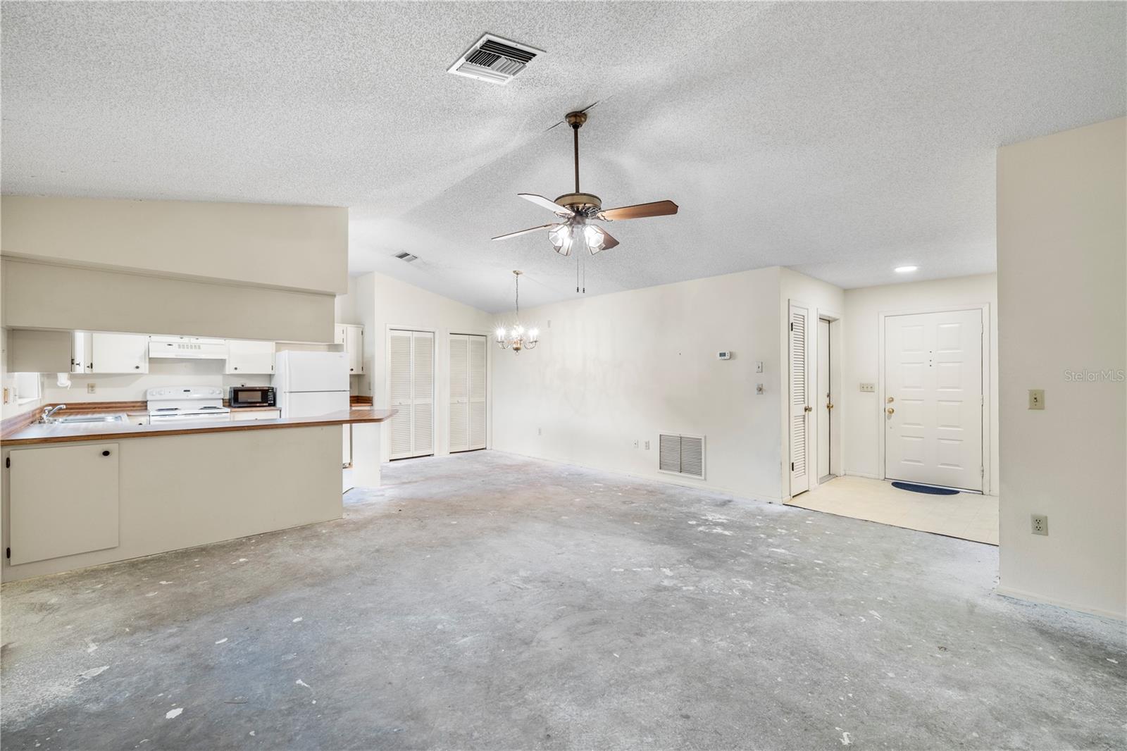 Image 9 of 45 For 277 Overstreet Court